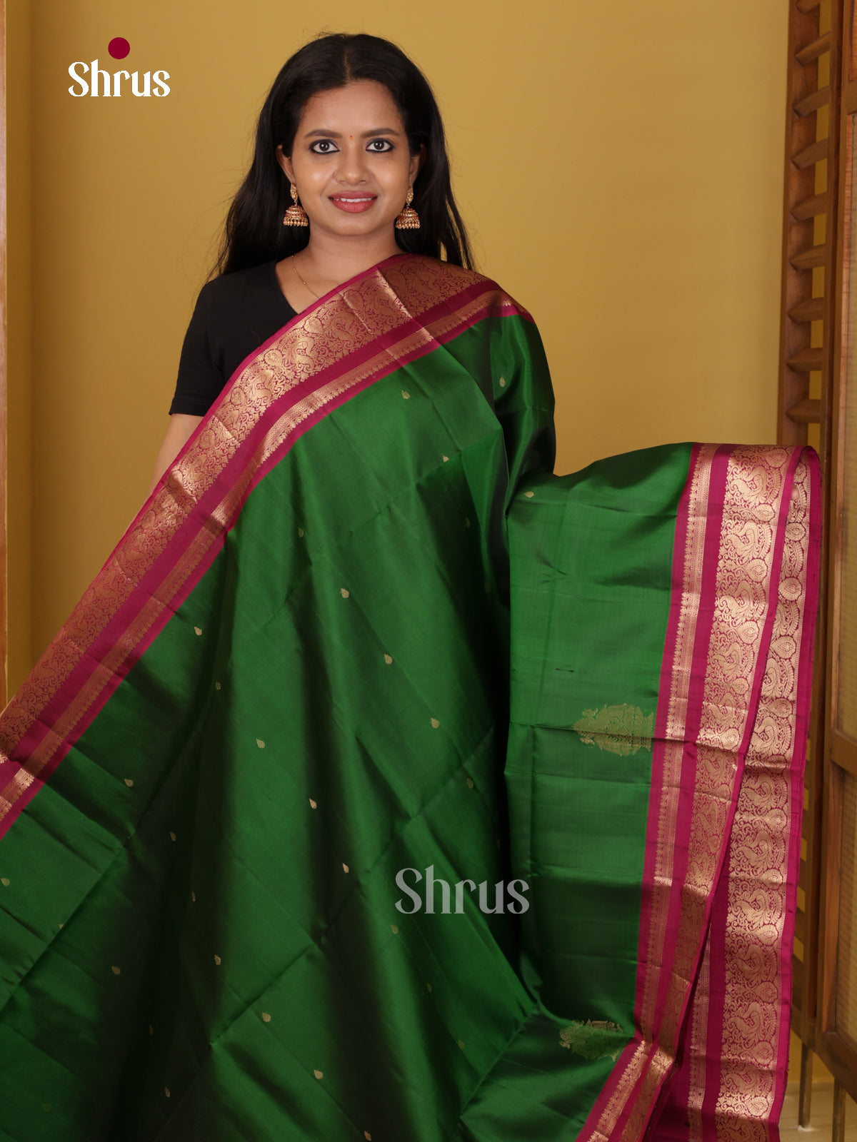 DIS26544 - Kanchipuram silk (HR) Saree - Shop on Shrus.com