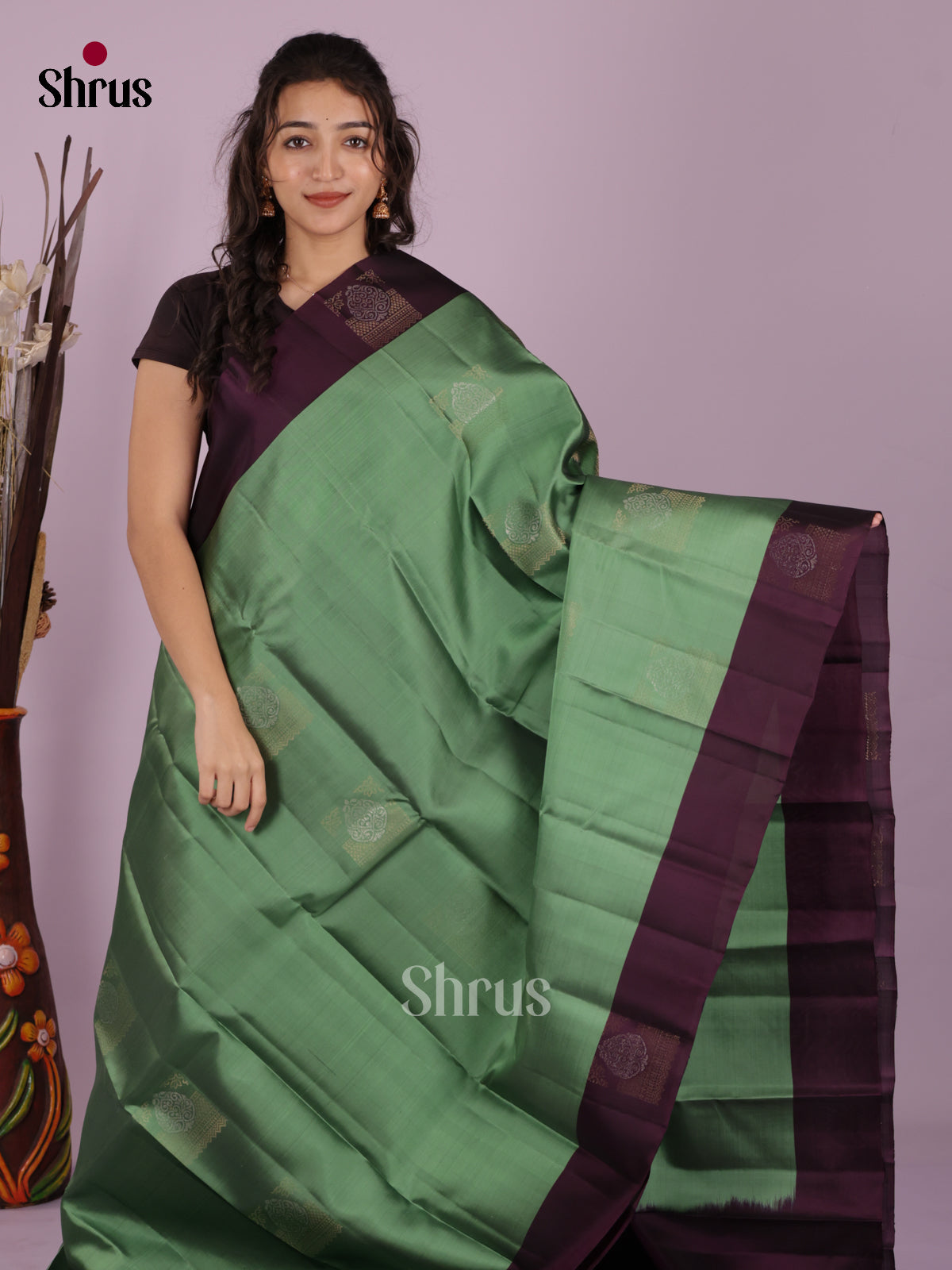 DIS26583 - Kanchipuram-halfpure Saree - Shop on Shrus.com