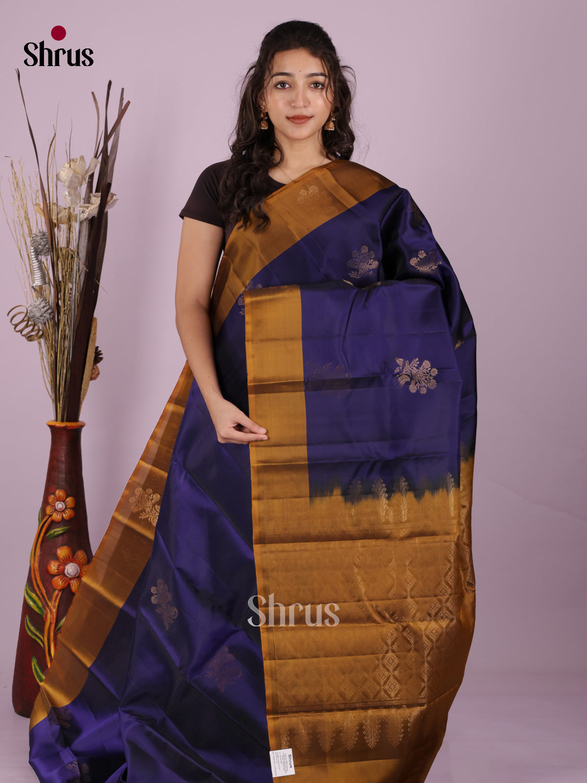 DIS26614 - Kanchipuram-halfpure Saree - Shop on Shrus.com