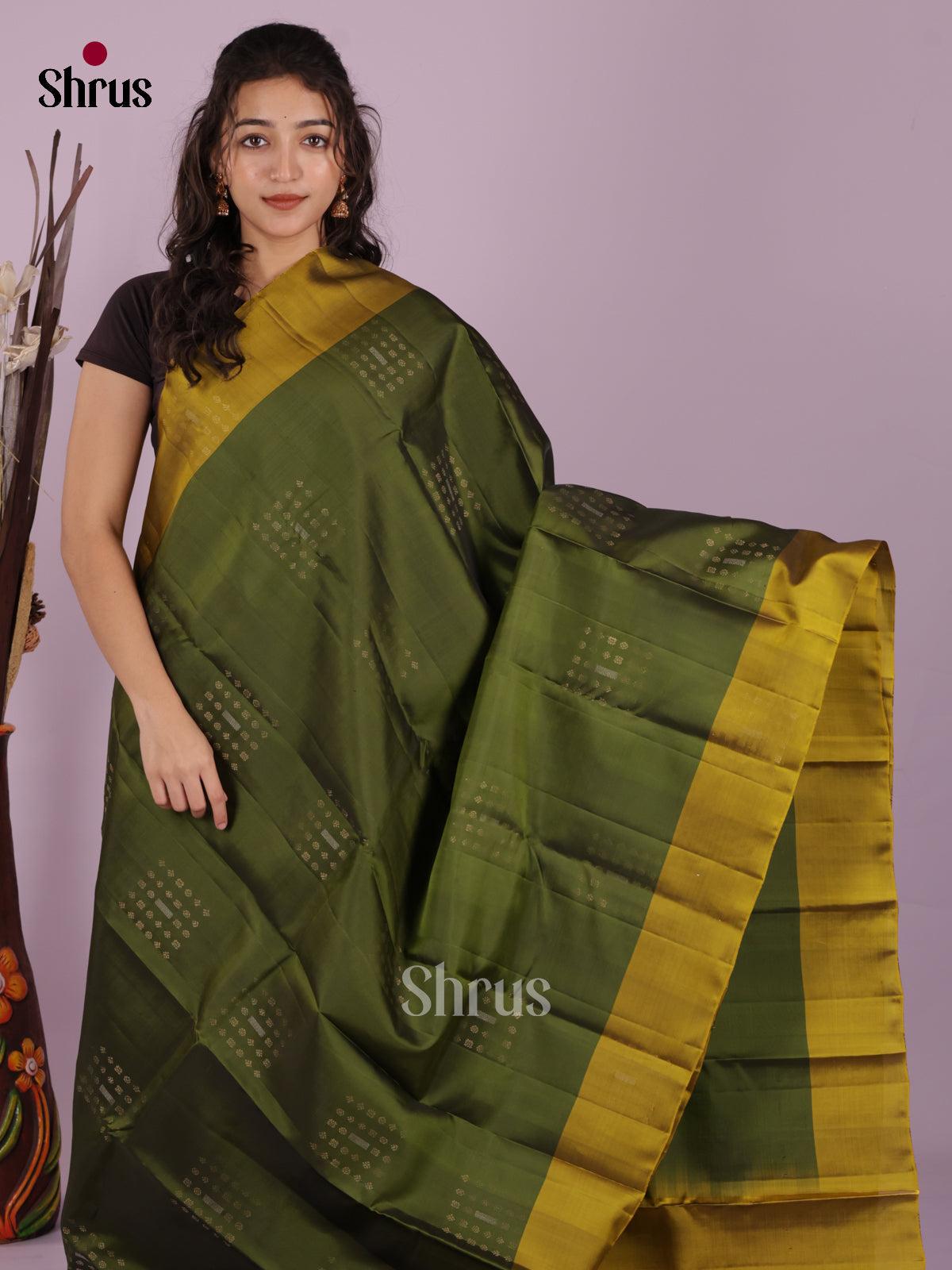 DIS26618 - Kanchipuram-halfpure Saree - Shop on Shrus.com