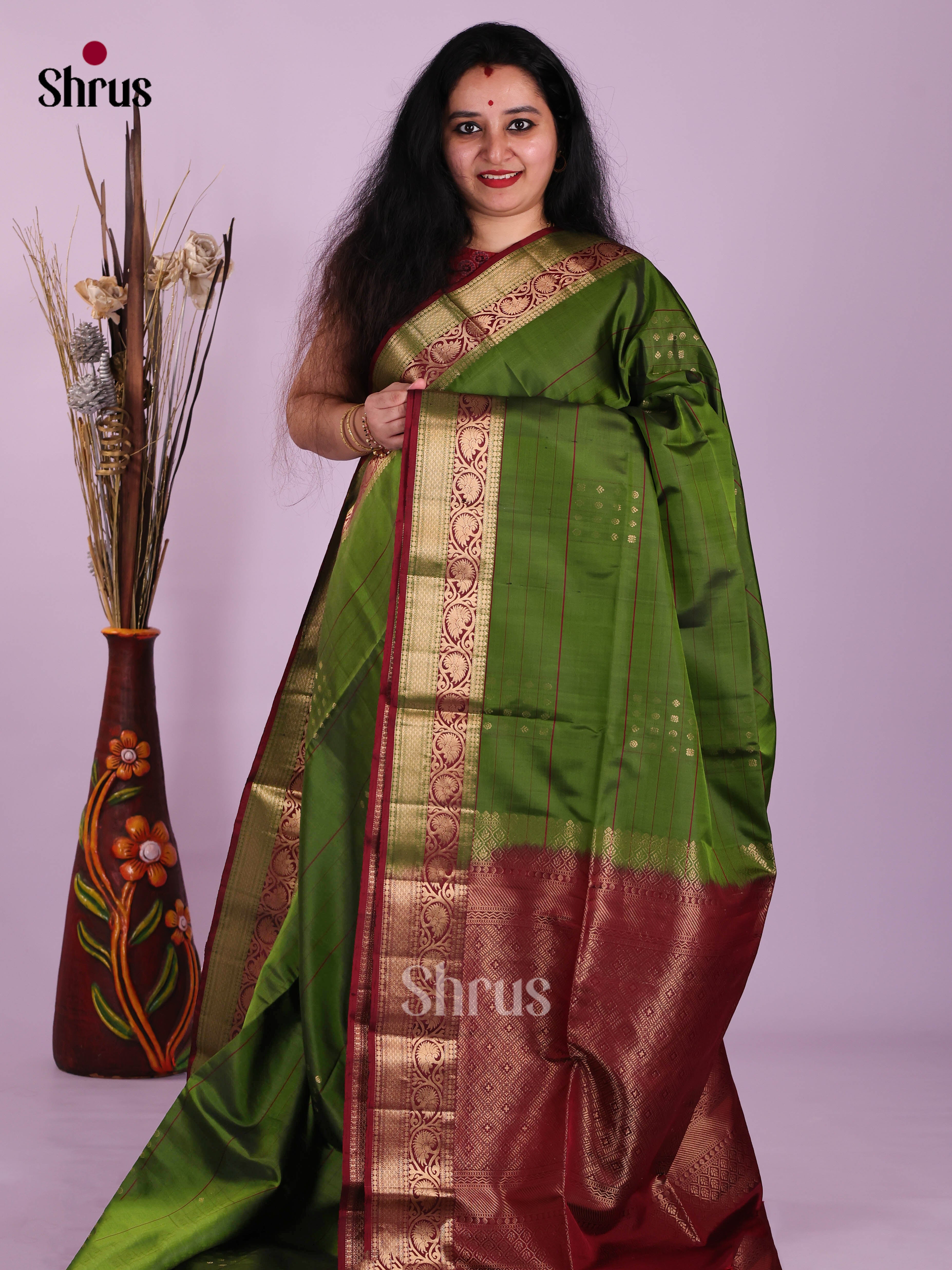 DIS26641 - Kanchipuram silk (HR) Saree - Shop on Shrus.com