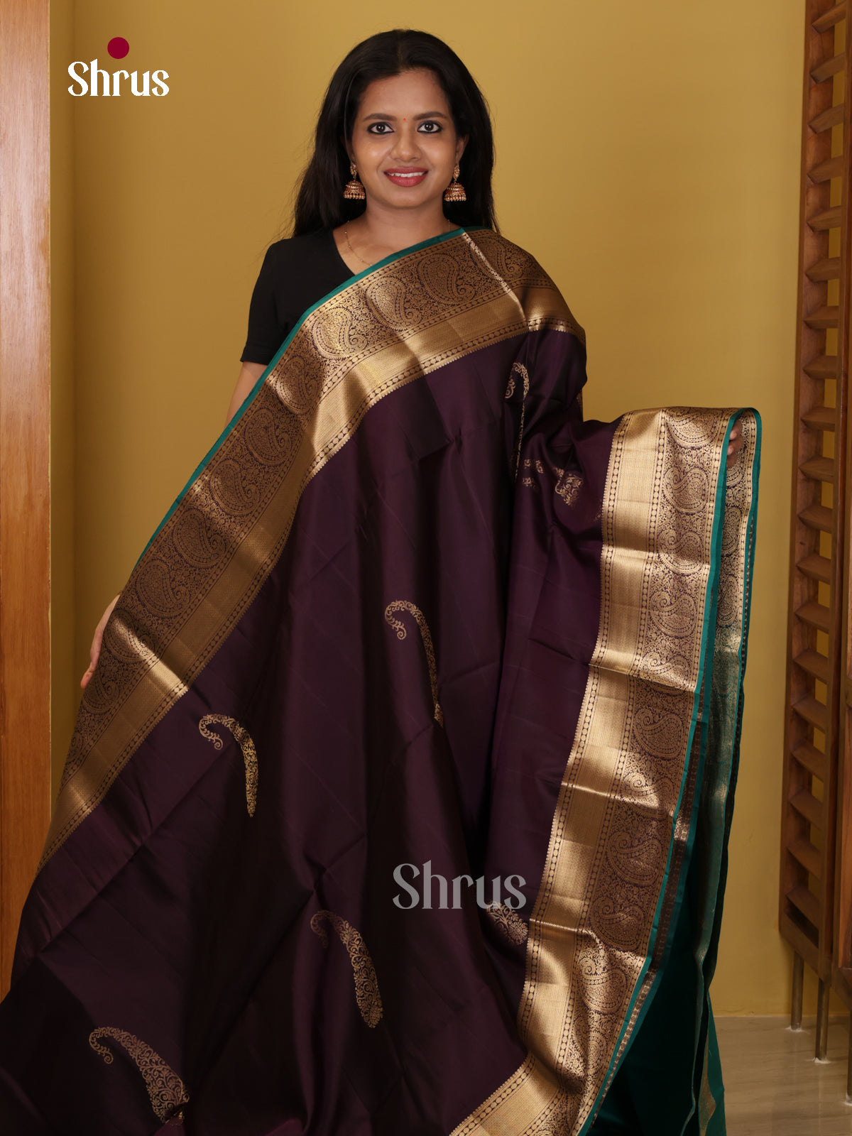 DIS26646 - Kanchipuram silk (HR) Saree - Shop on Shrus.com