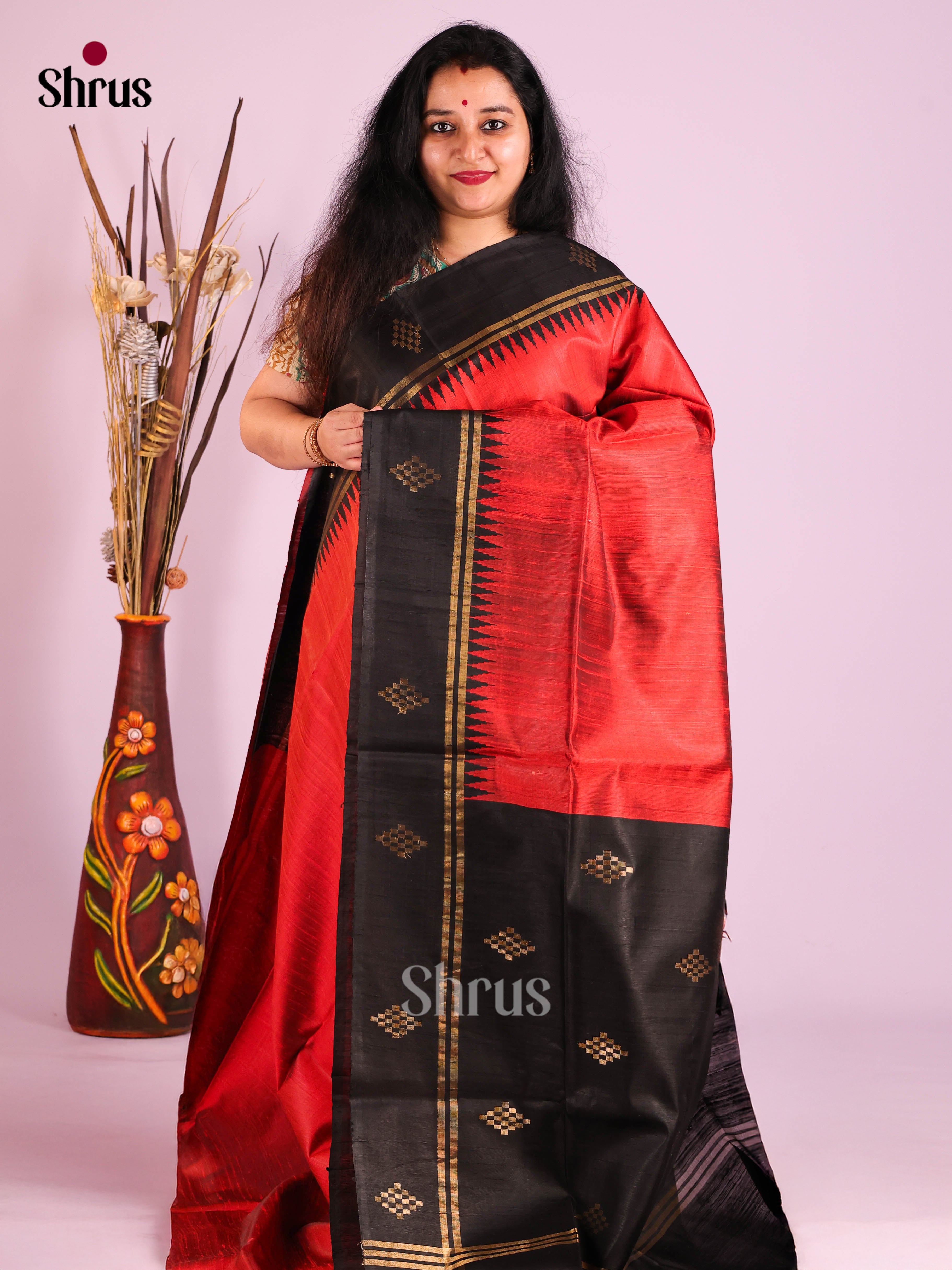 DIS27051 - Raw Silk Saree - Shop on Shrus.com