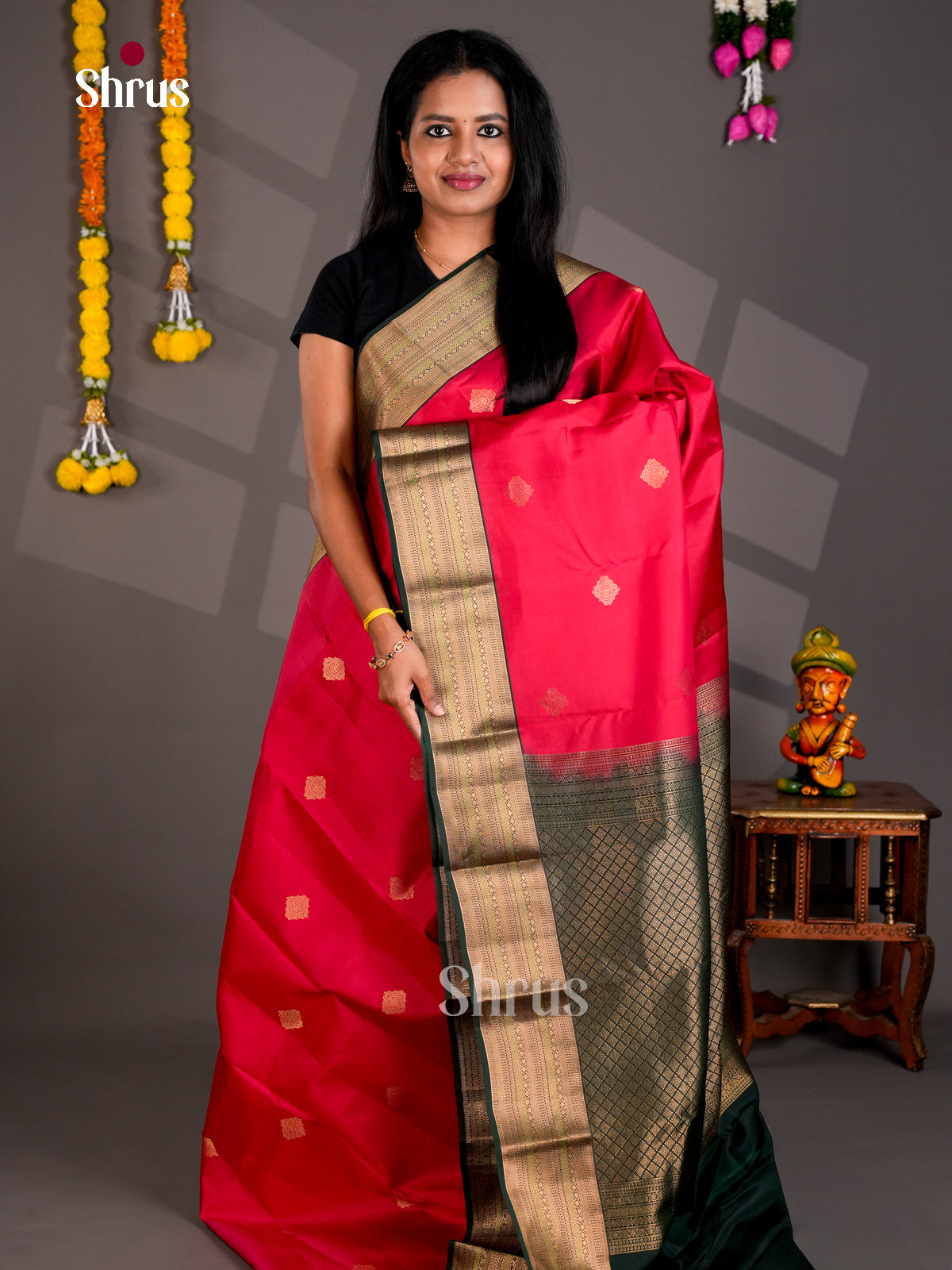 DIS27454 - Kanchipuram Butta design Saree - Shop on Shrus.com