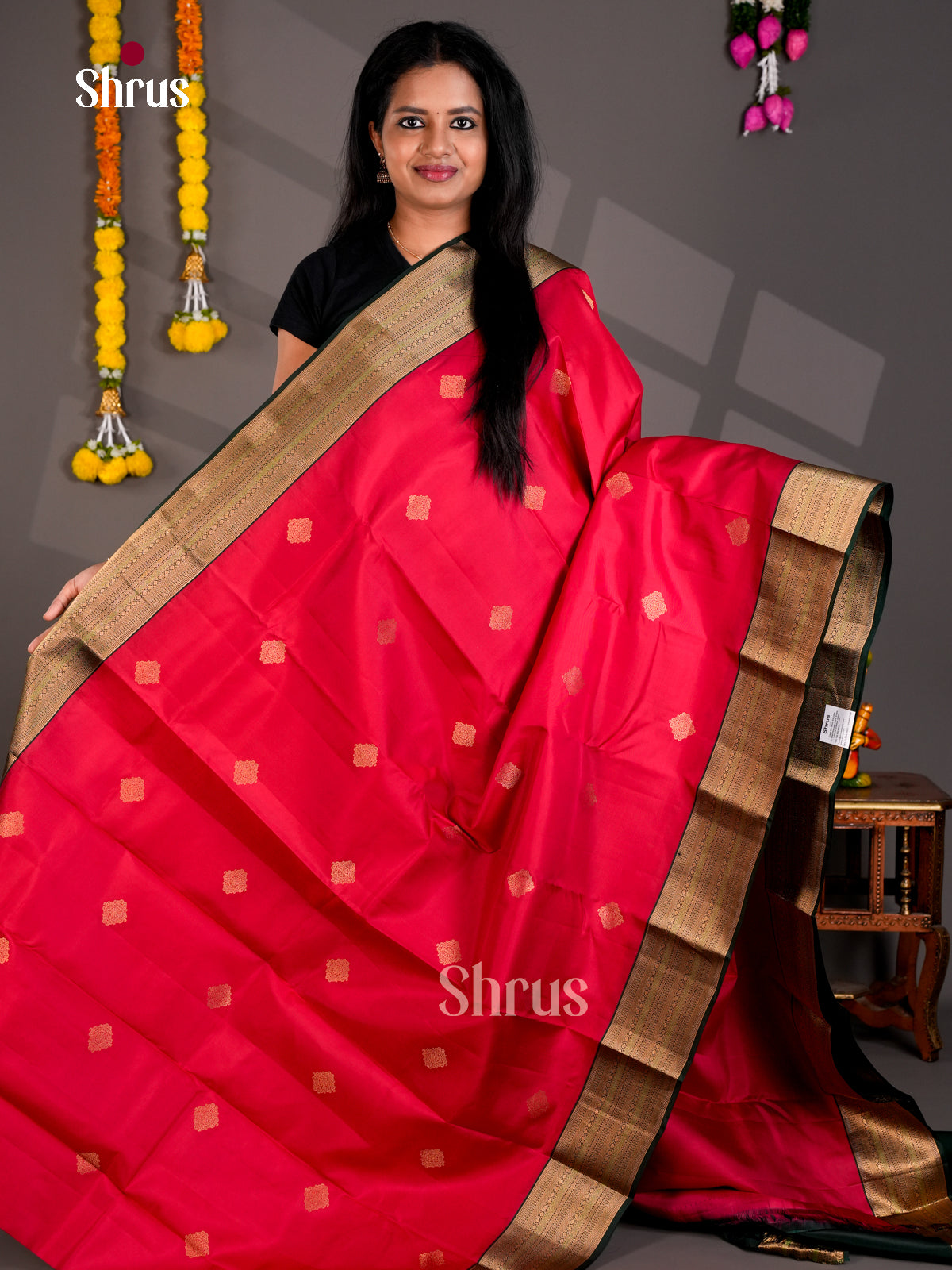 DIS27454 - Kanchipuram Butta design Saree - Shop on Shrus.com