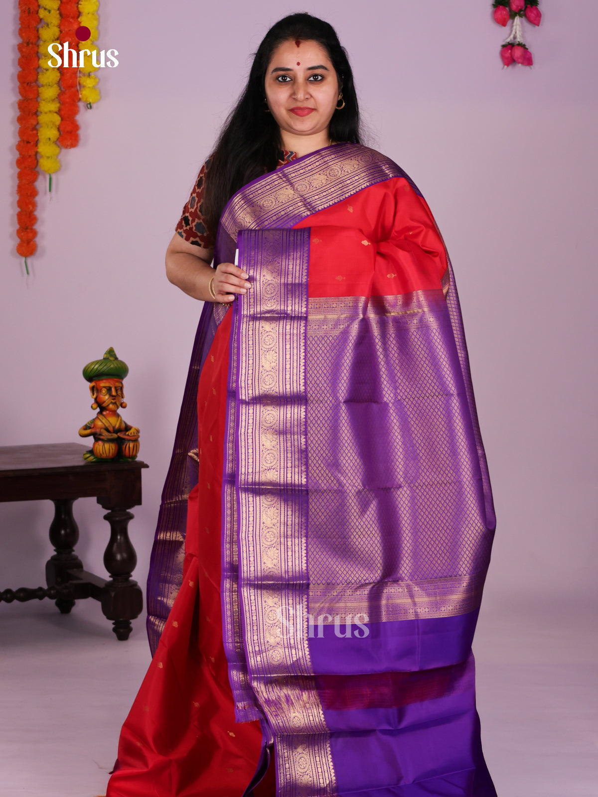 DIS27463 - Kanchipuram Butta design Saree - Shop on Shrus.com