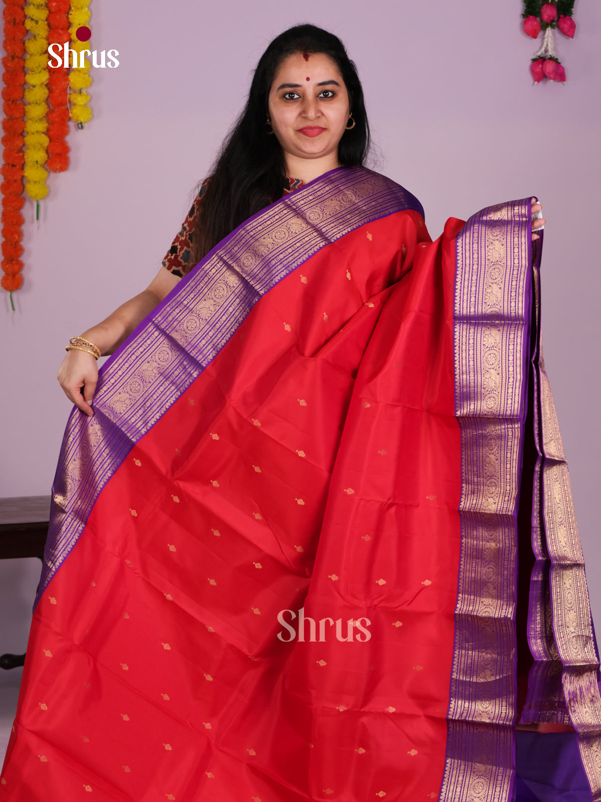 DIS27463 - Kanchipuram Butta design Saree - Shop on Shrus.com
