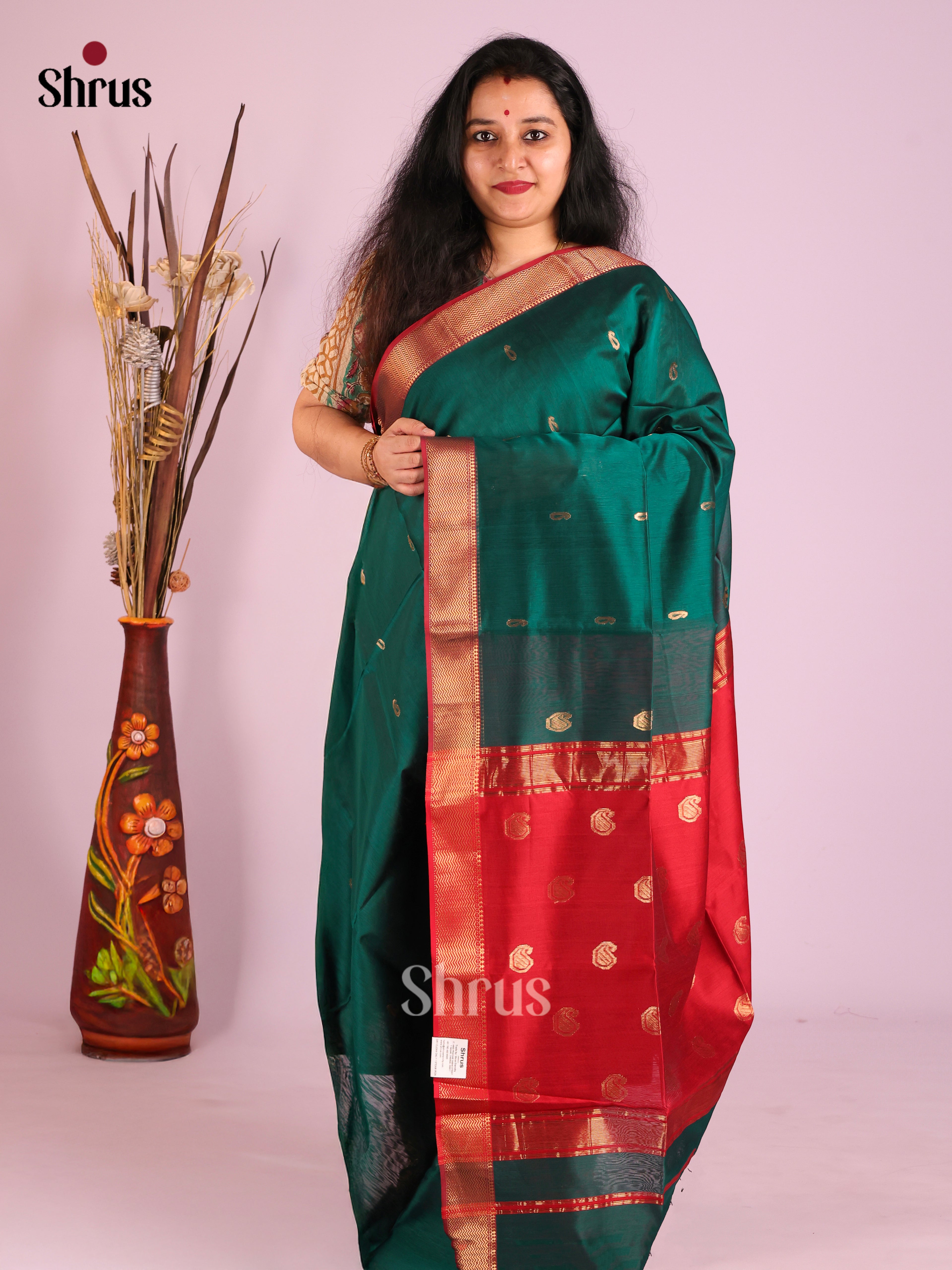 Green & Red- Maheshwari silkcotton Saree
