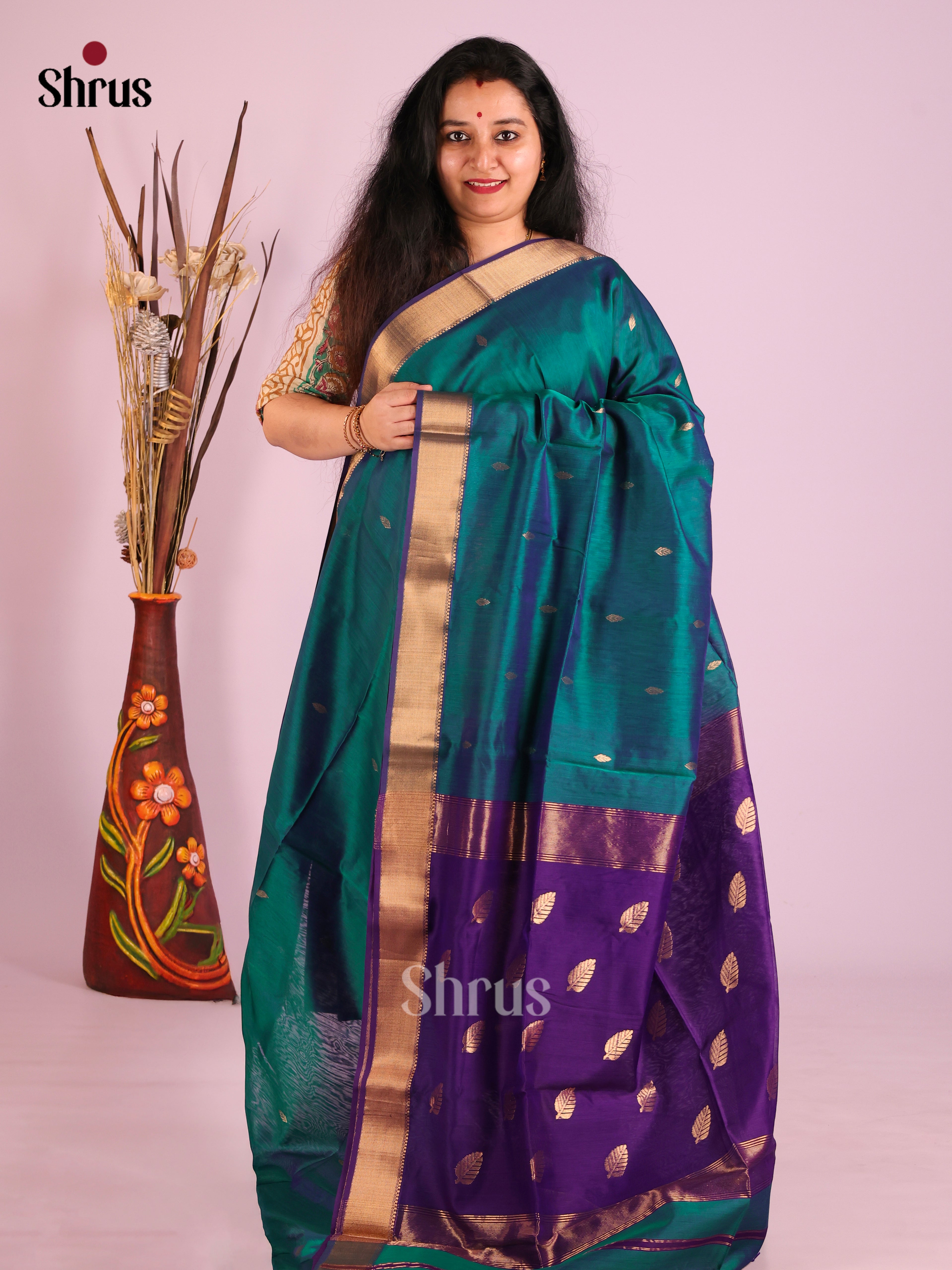 DIS27519 - Maheshwari silkcotton Saree - Shop on Shrus.com