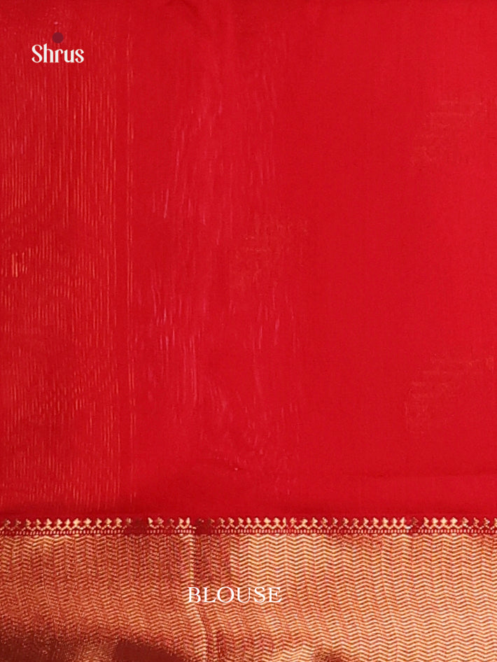 Lustrous Mambazha Yellow Maheshwari Silk Cotton Saree with Thread Buttas & Red Pallu