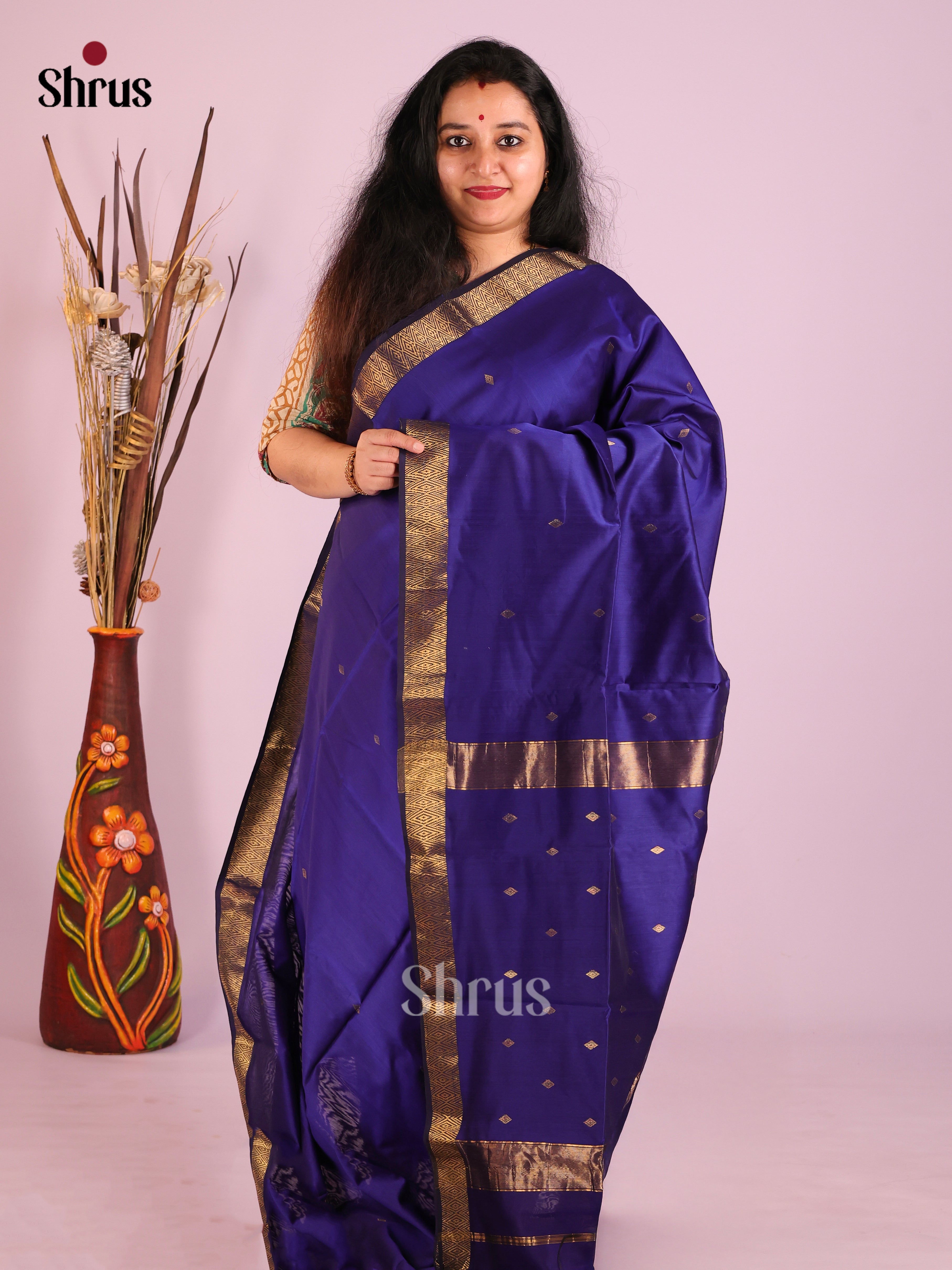 DIS27591 - Maheshwari silkcotton Saree - Shop on Shrus.com
