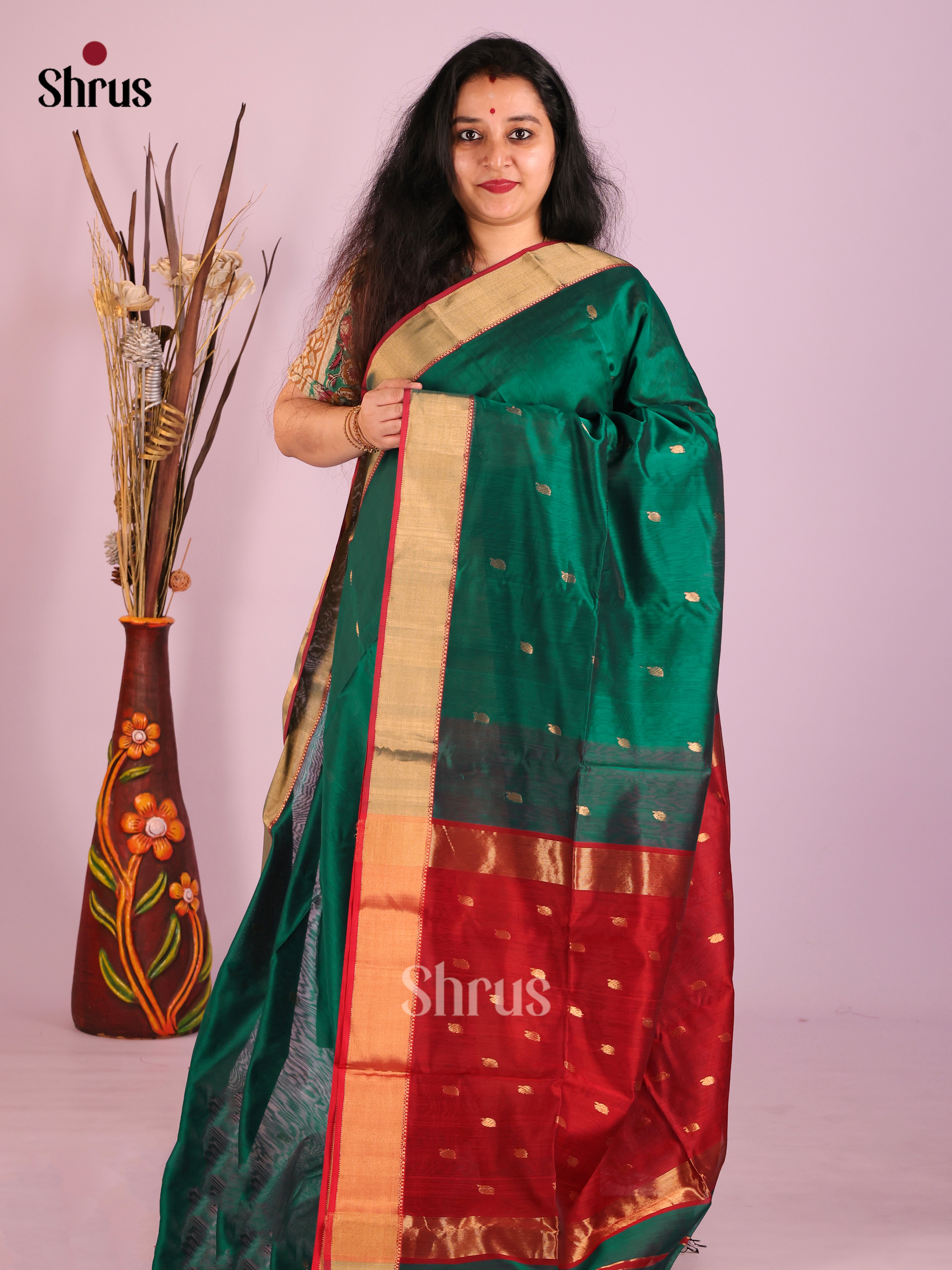 Green & Red- Maheshwari silkcotton Saree - Shop on Shrus.com