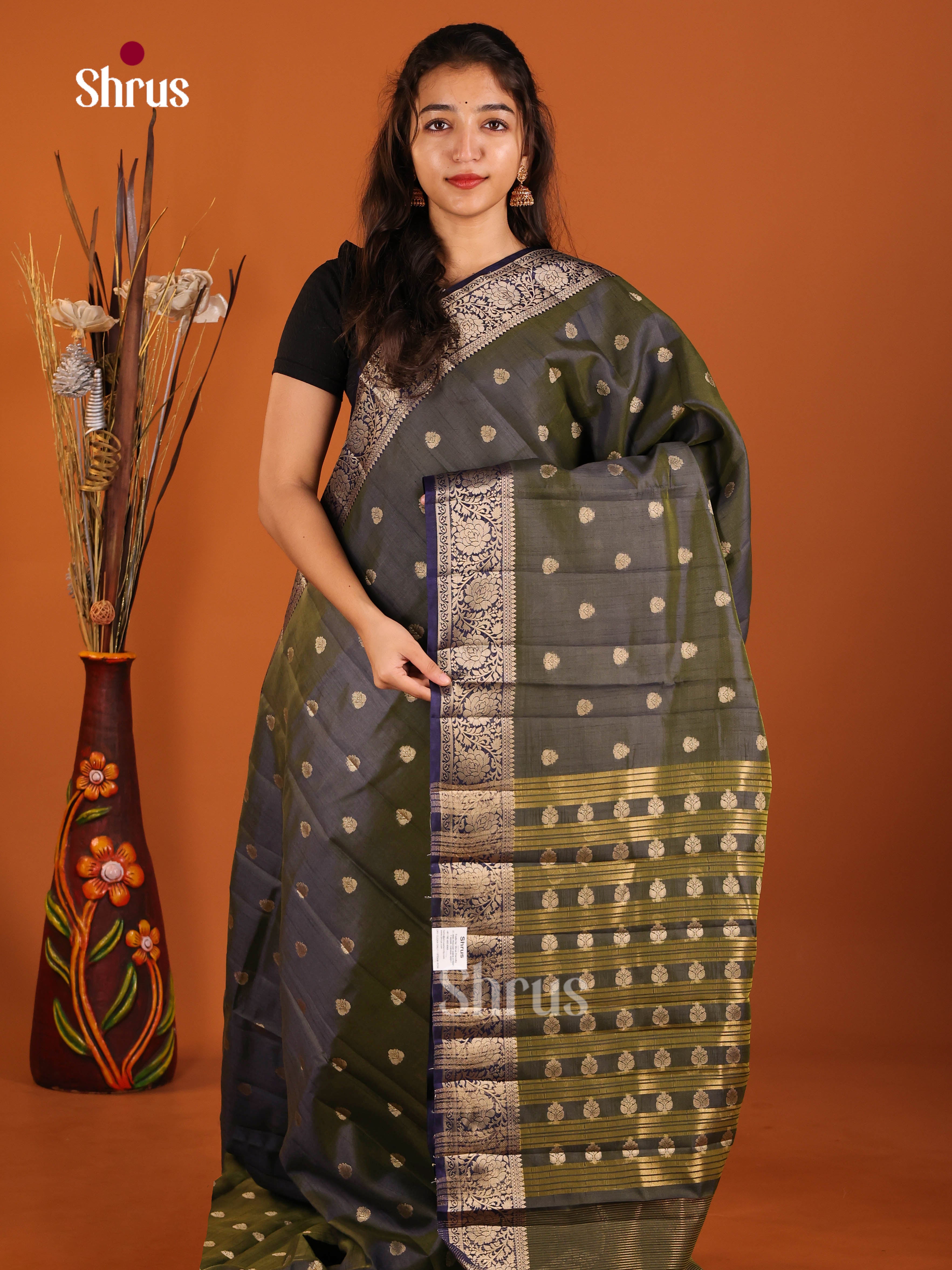 DIS30026 - Semi Rawsilk Saree