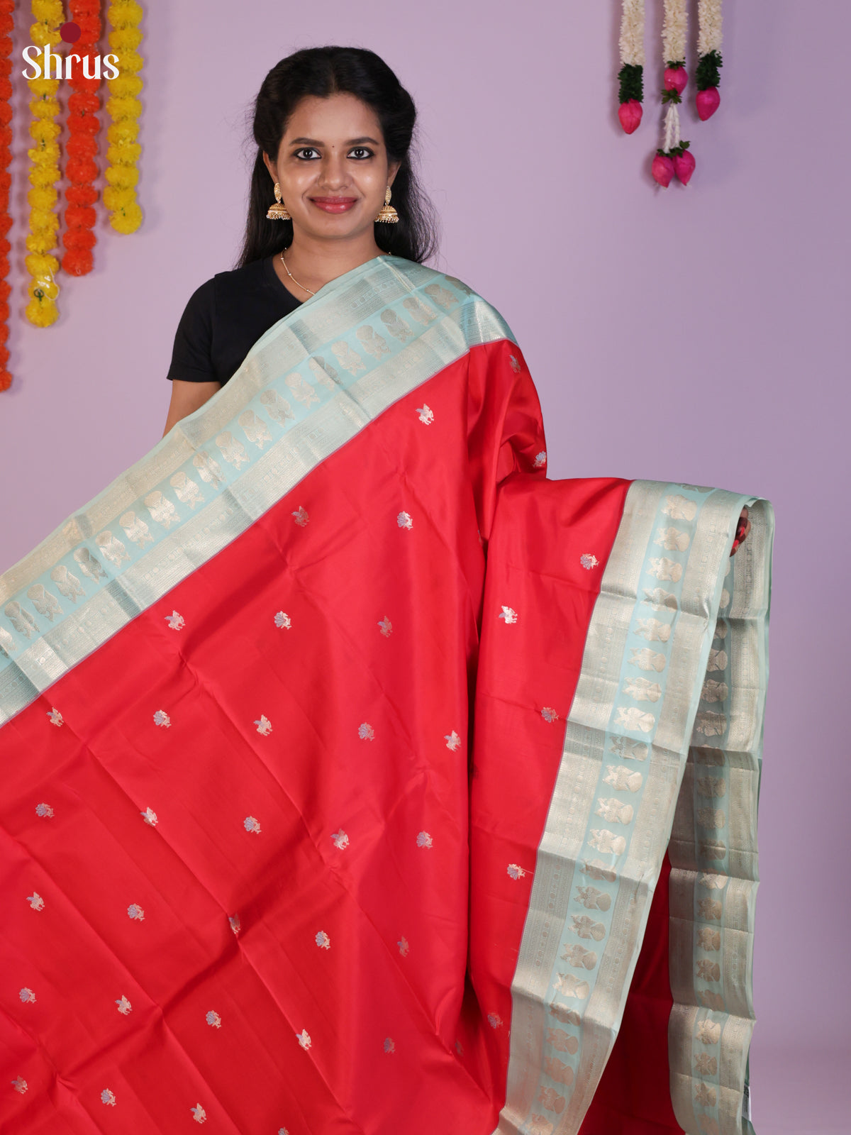 DIS30186 - Kanchipuram silk (HR) Saree - Shop on Shrus.com