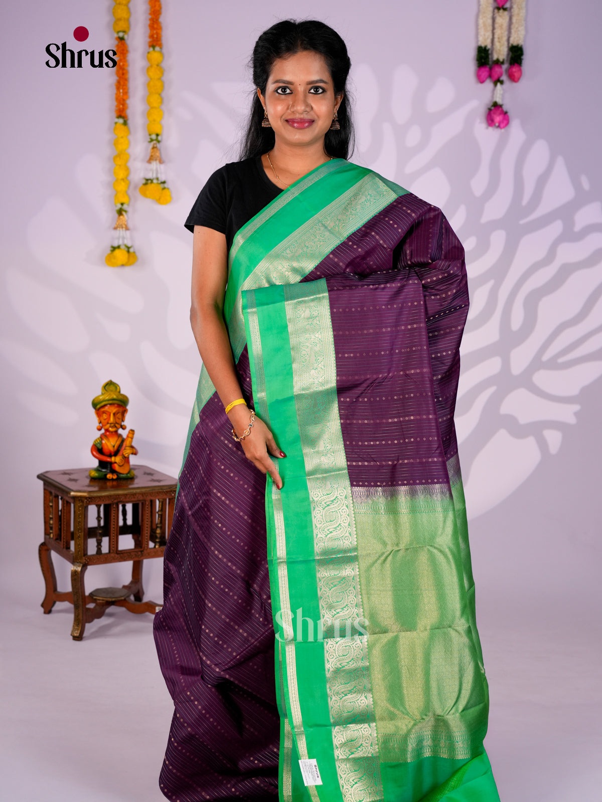 DIS30190 - Kanchipuram silk (HR) Saree - Shop on Shrus.com