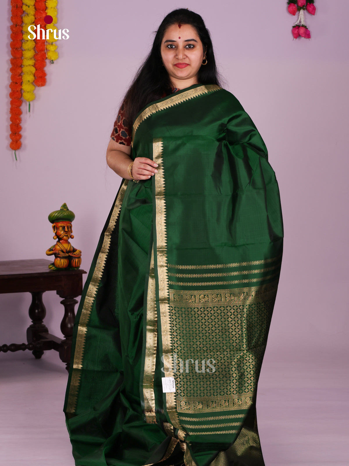 DIS30264 - Kanchipuram silk (HR) Saree - Shop on Shrus.com