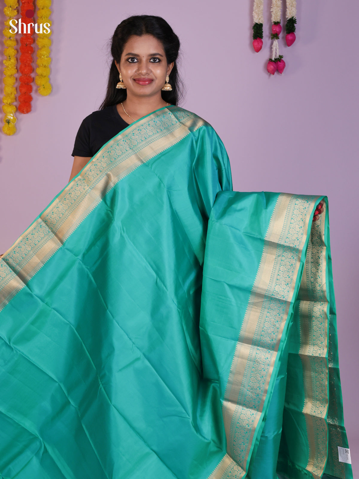 DIS30276 - Kanchipuram silk (HR) Saree - Shop on Shrus.com