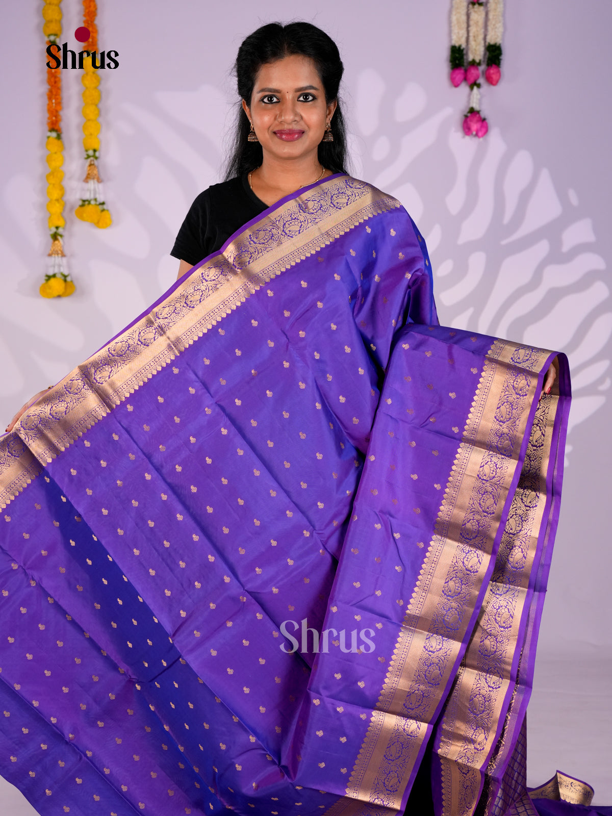 DIS30284 - Kanchipuram silk (HR) Saree - Shop on Shrus.com