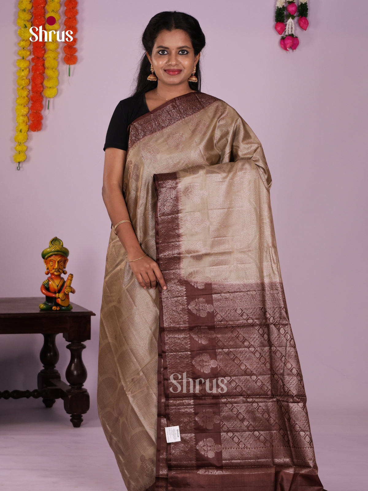 DIS30306 - Tussar Saree - Shop on Shrus.com