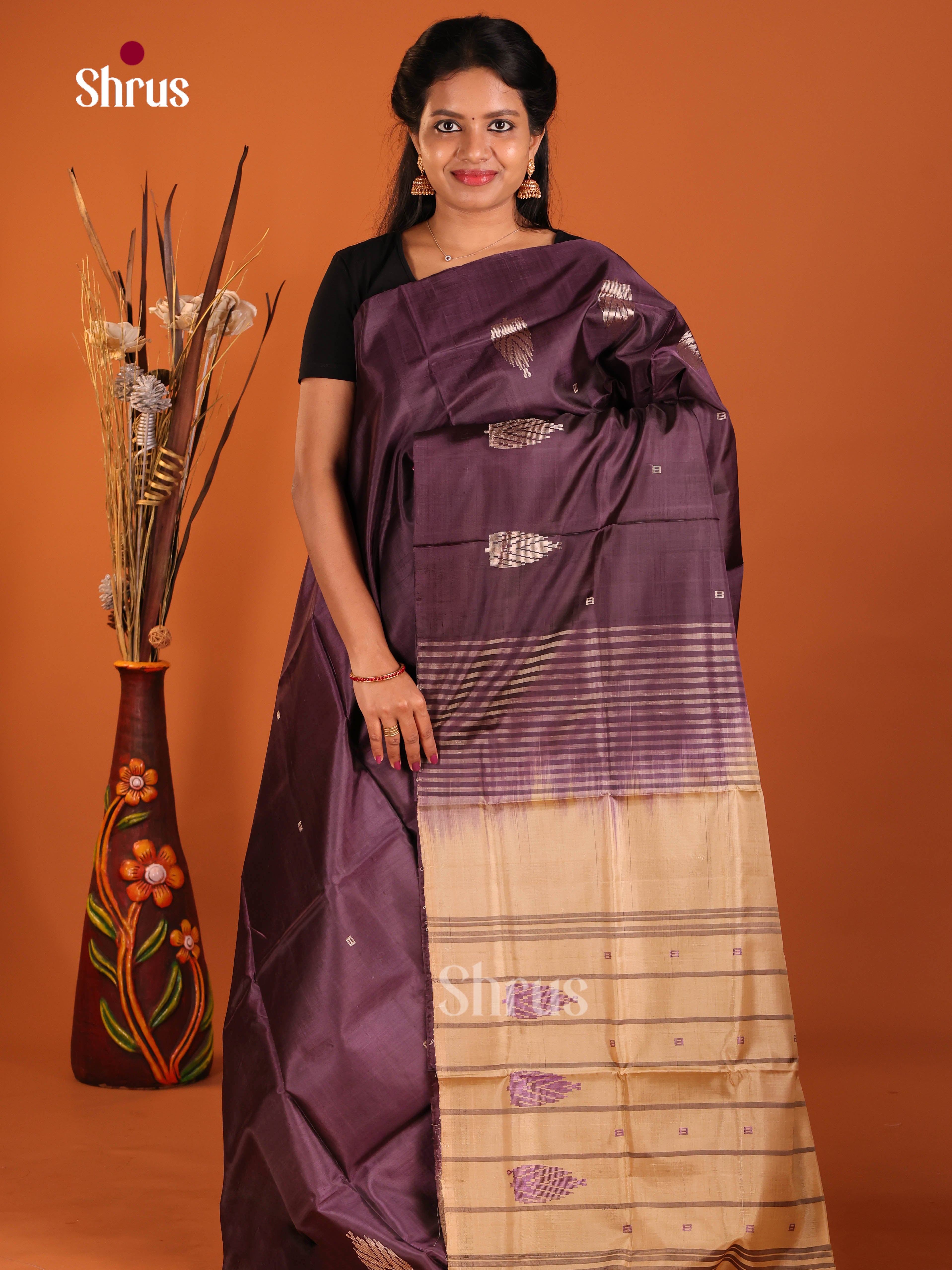 DIS30530 - Banana Pith without blouse Saree - Shop on Shrus.com
