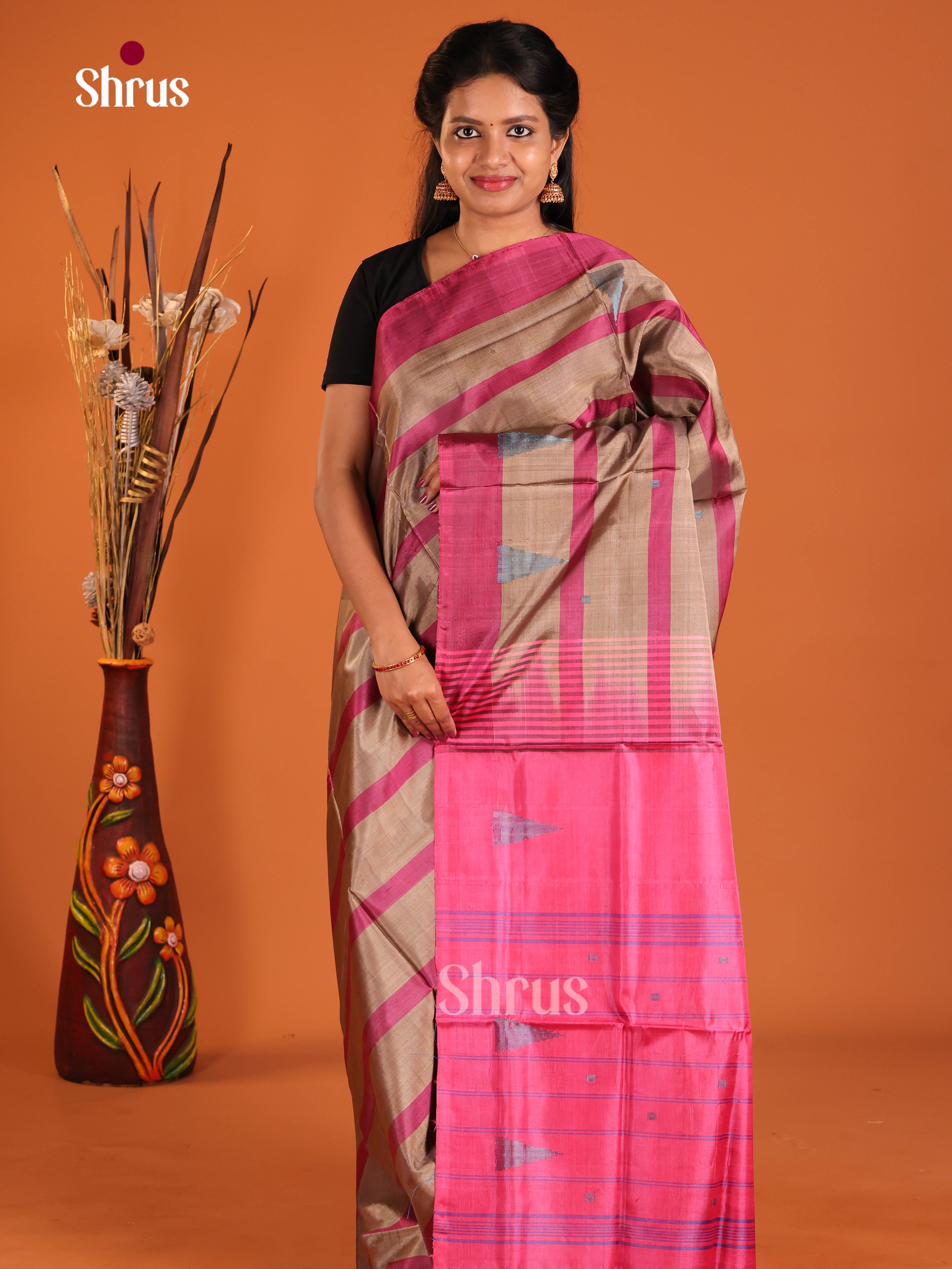 Light Brown & Pink- Banana Pith without blouse Saree - Shop on Shrus.com