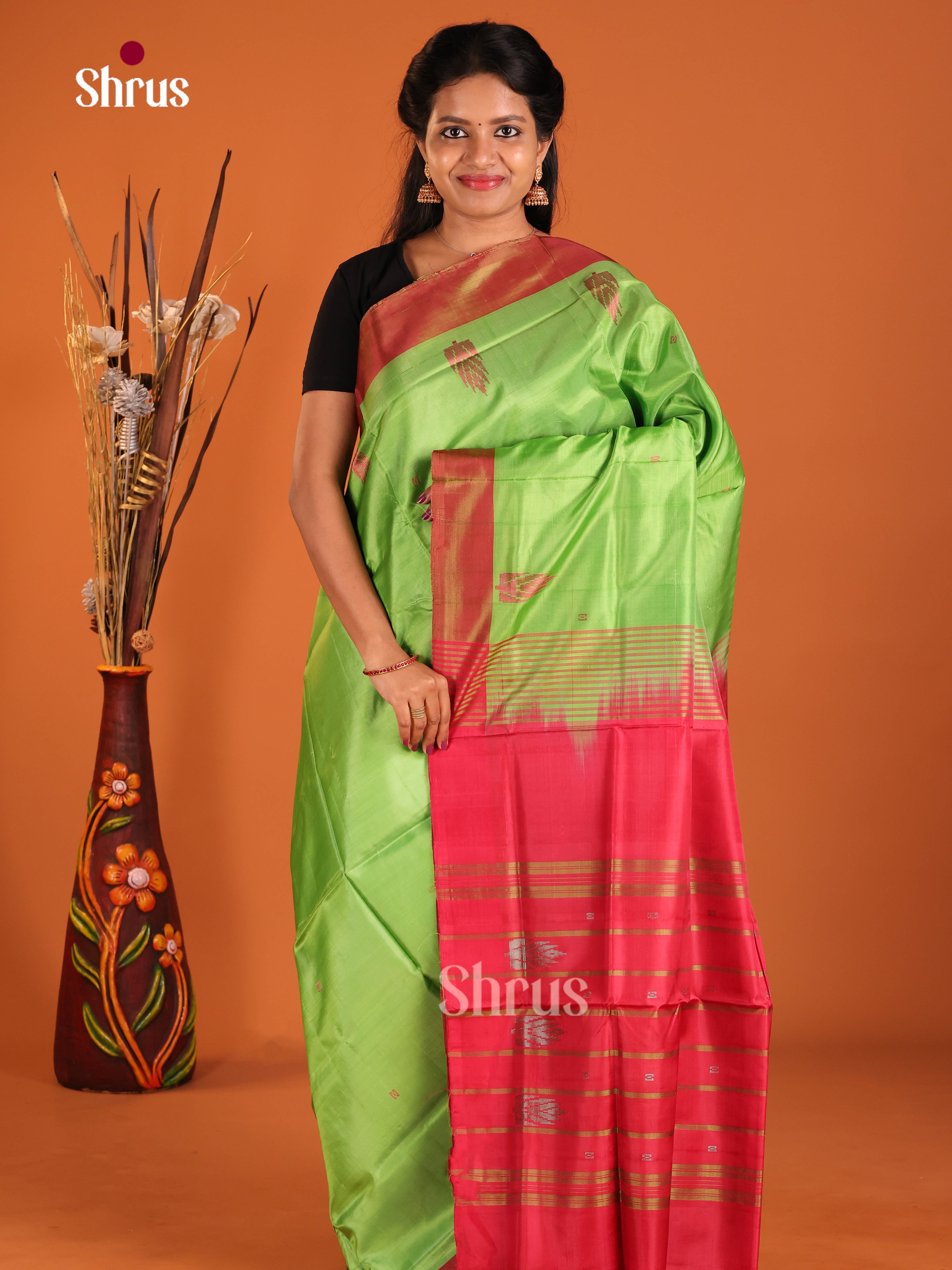 Green & Red - Banana Pith without blouse Saree