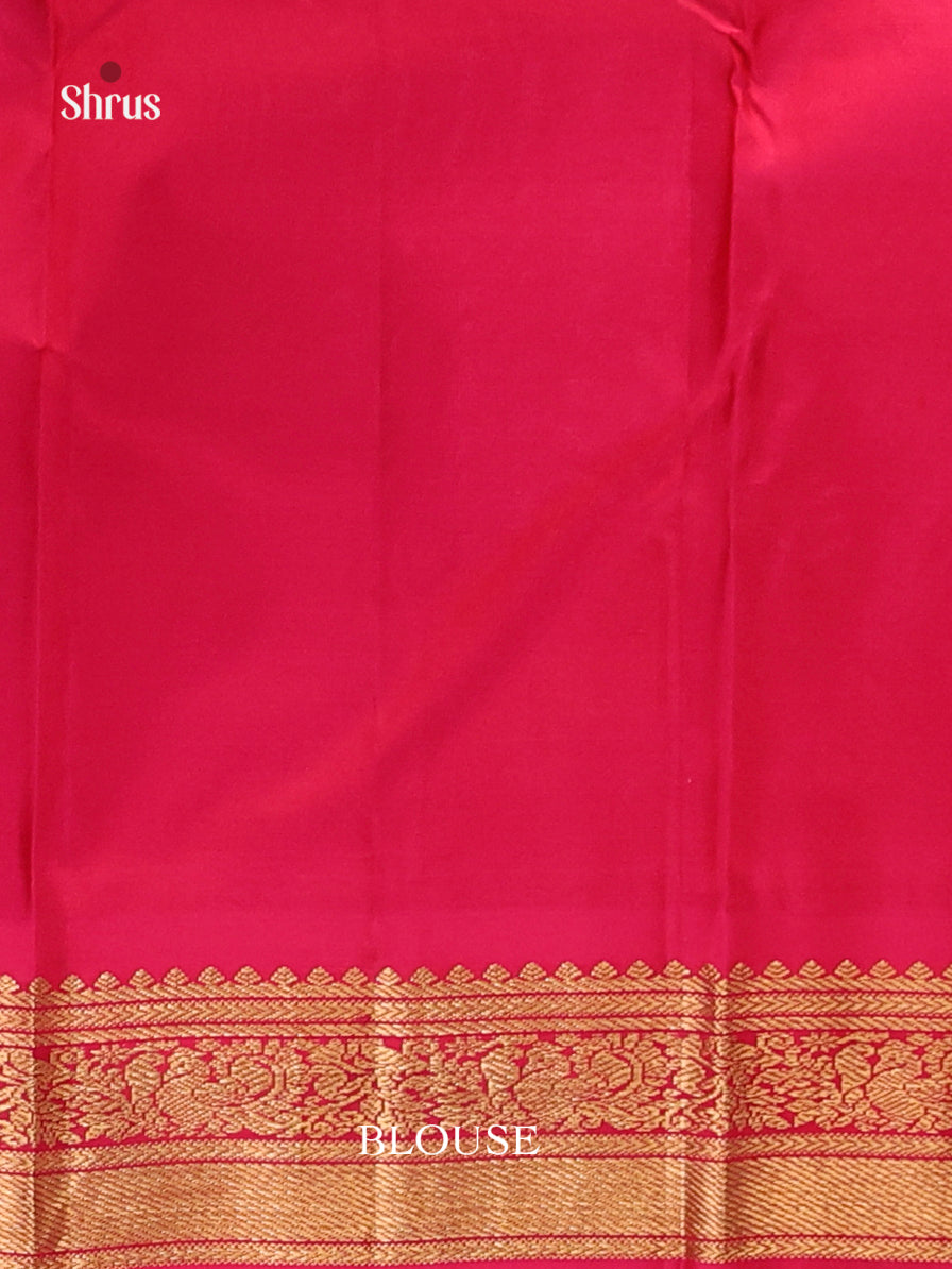 Timeless Blue Kanjivaram Saree With Golden Buttas & Pink Brocade Pallu 2
