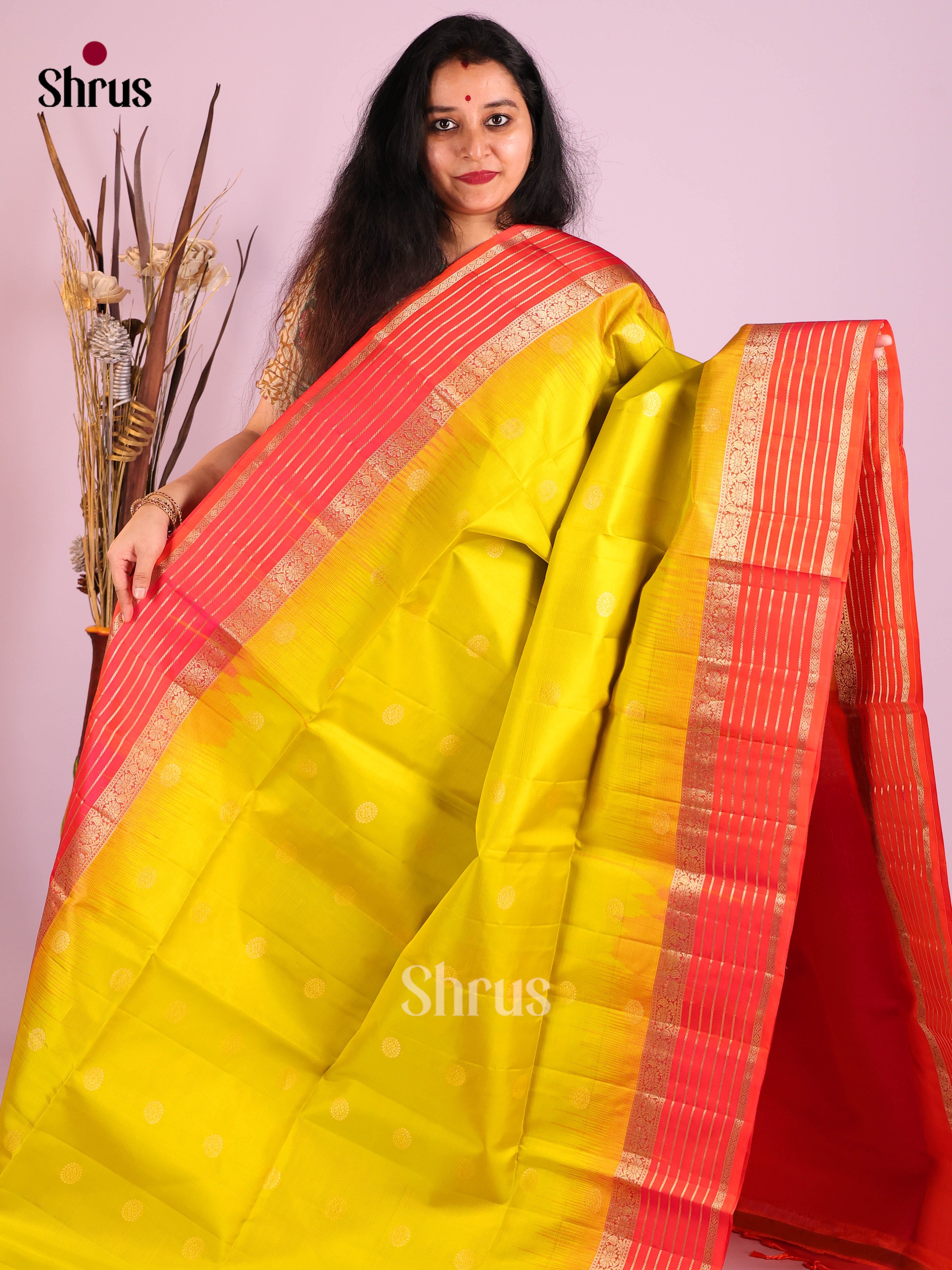 Shimmery Orangish Pink Soft Silk Saree with zari kattam & Maroon Brocade Pallu 1