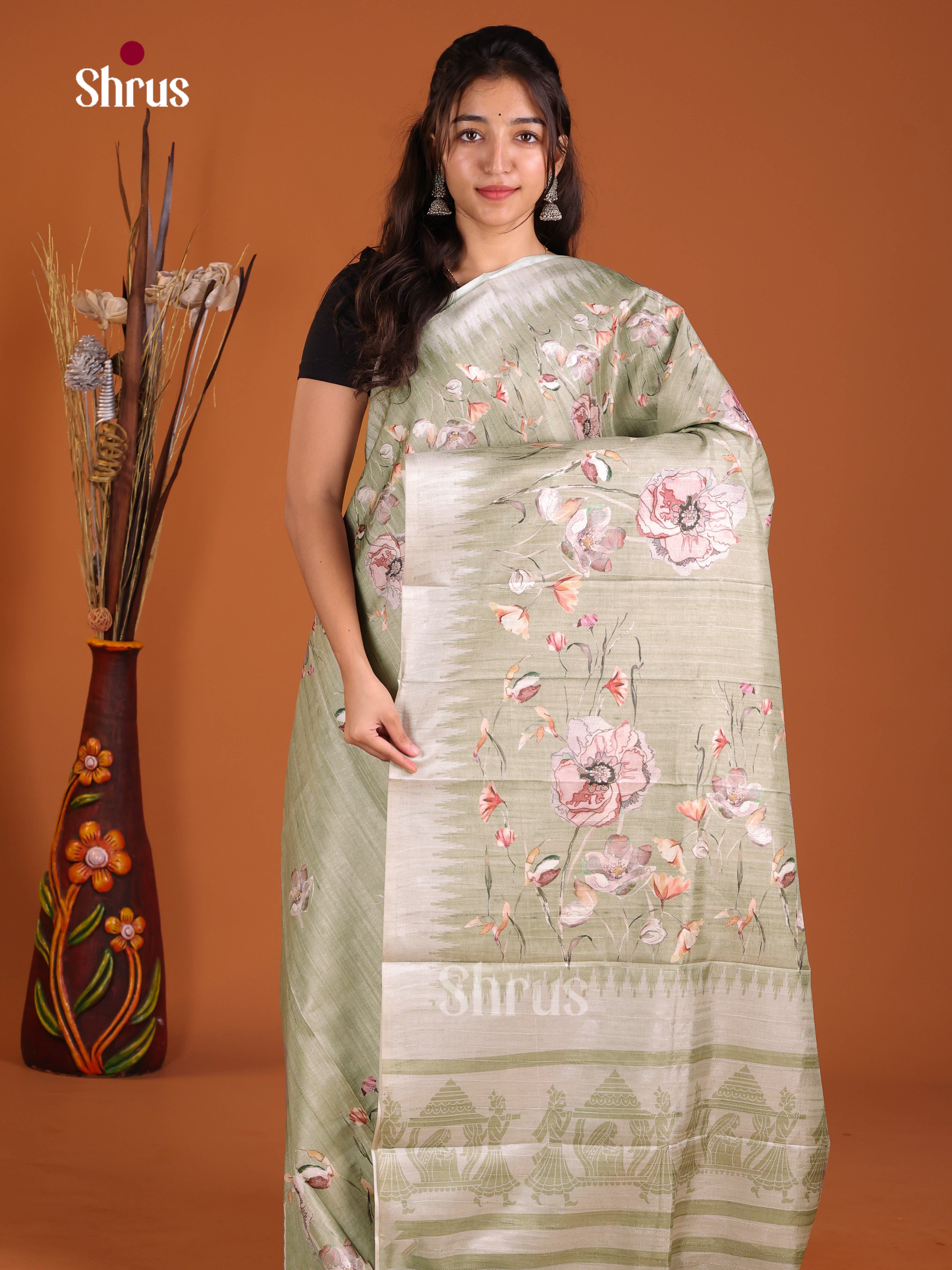 DIS30775 - Semi matka Saree