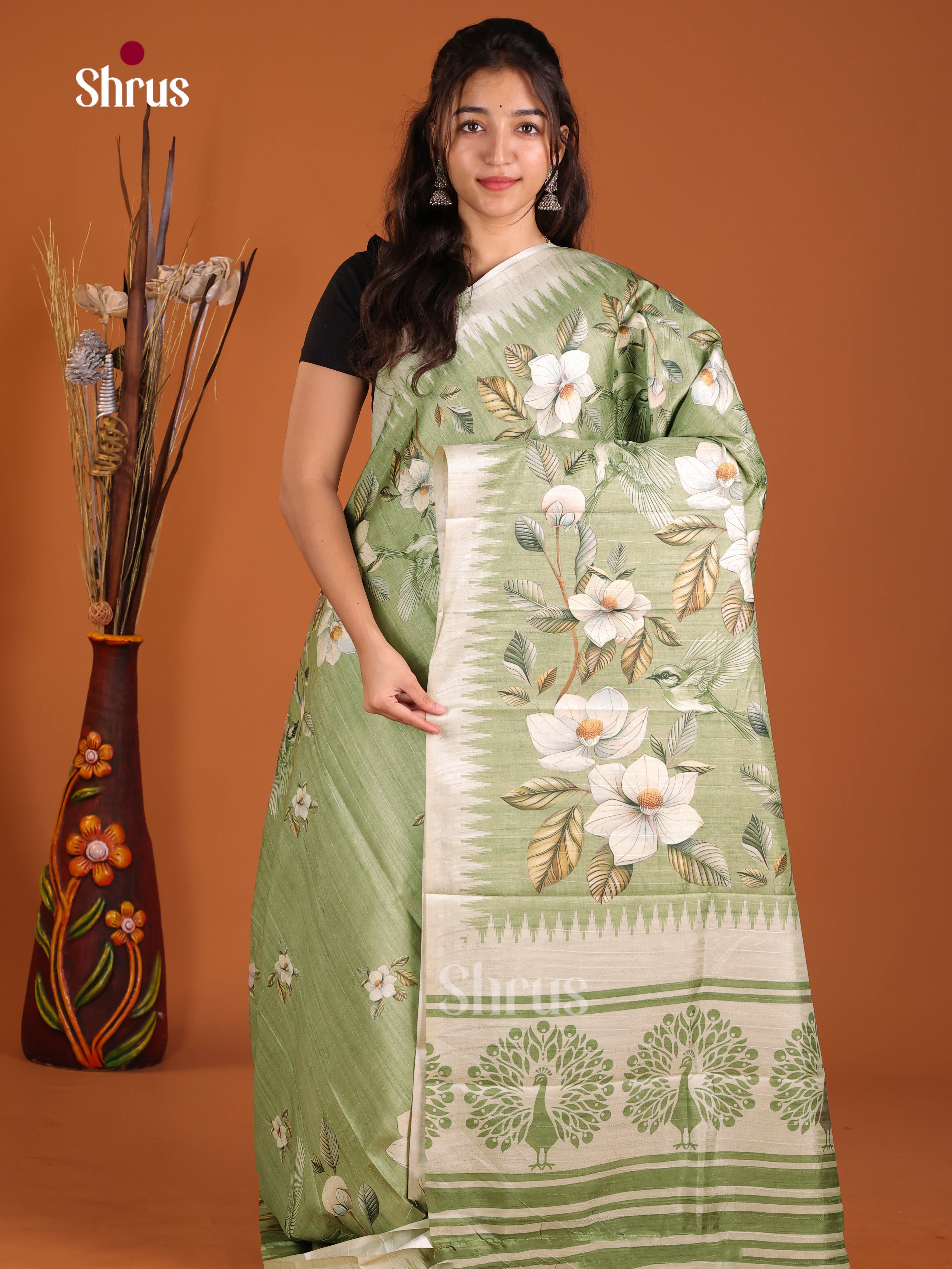 DIS30779 - Semi matka Saree