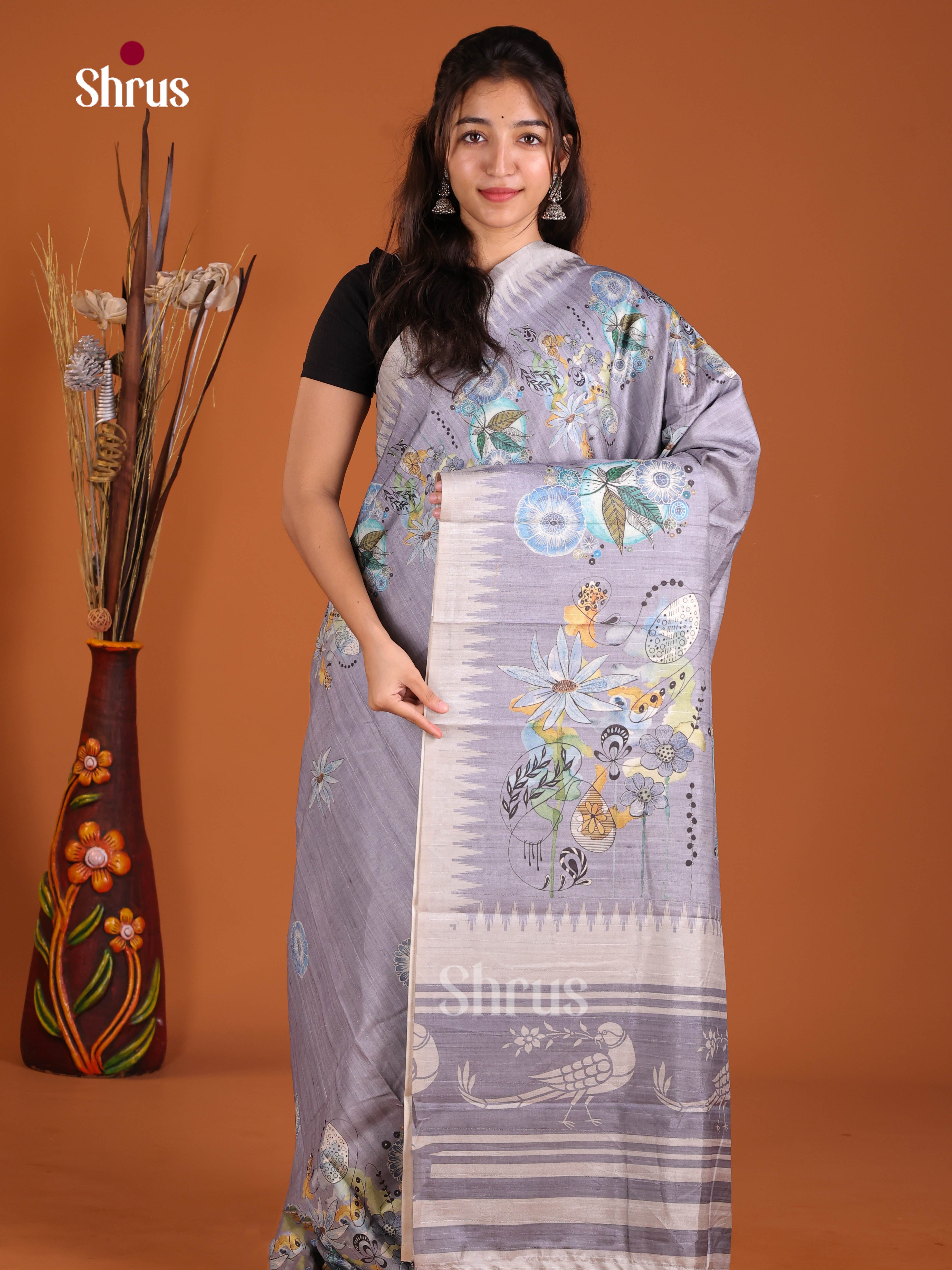 DIS30781 - Semi matka Saree