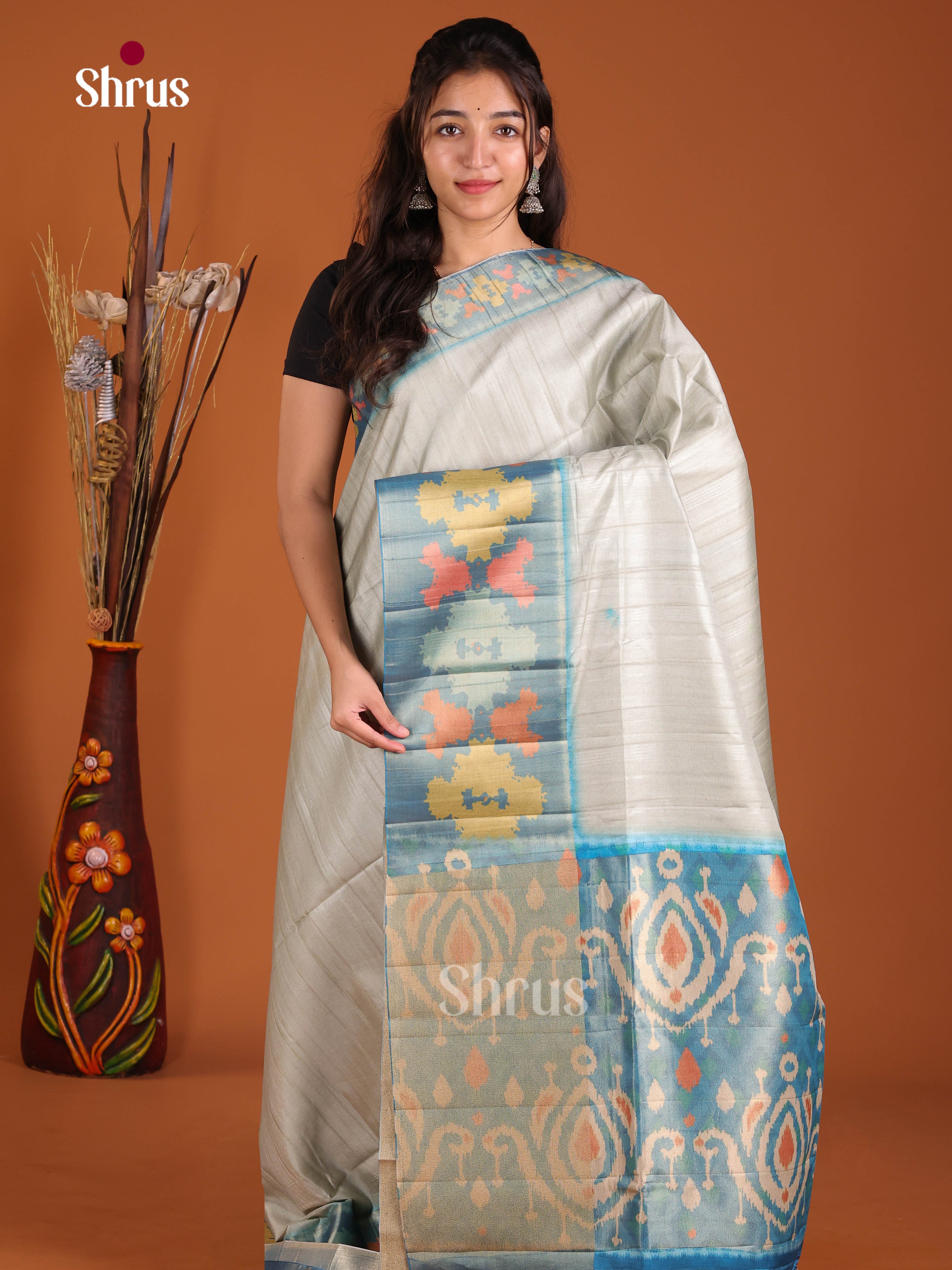 DJS04003 - Semi matka Saree