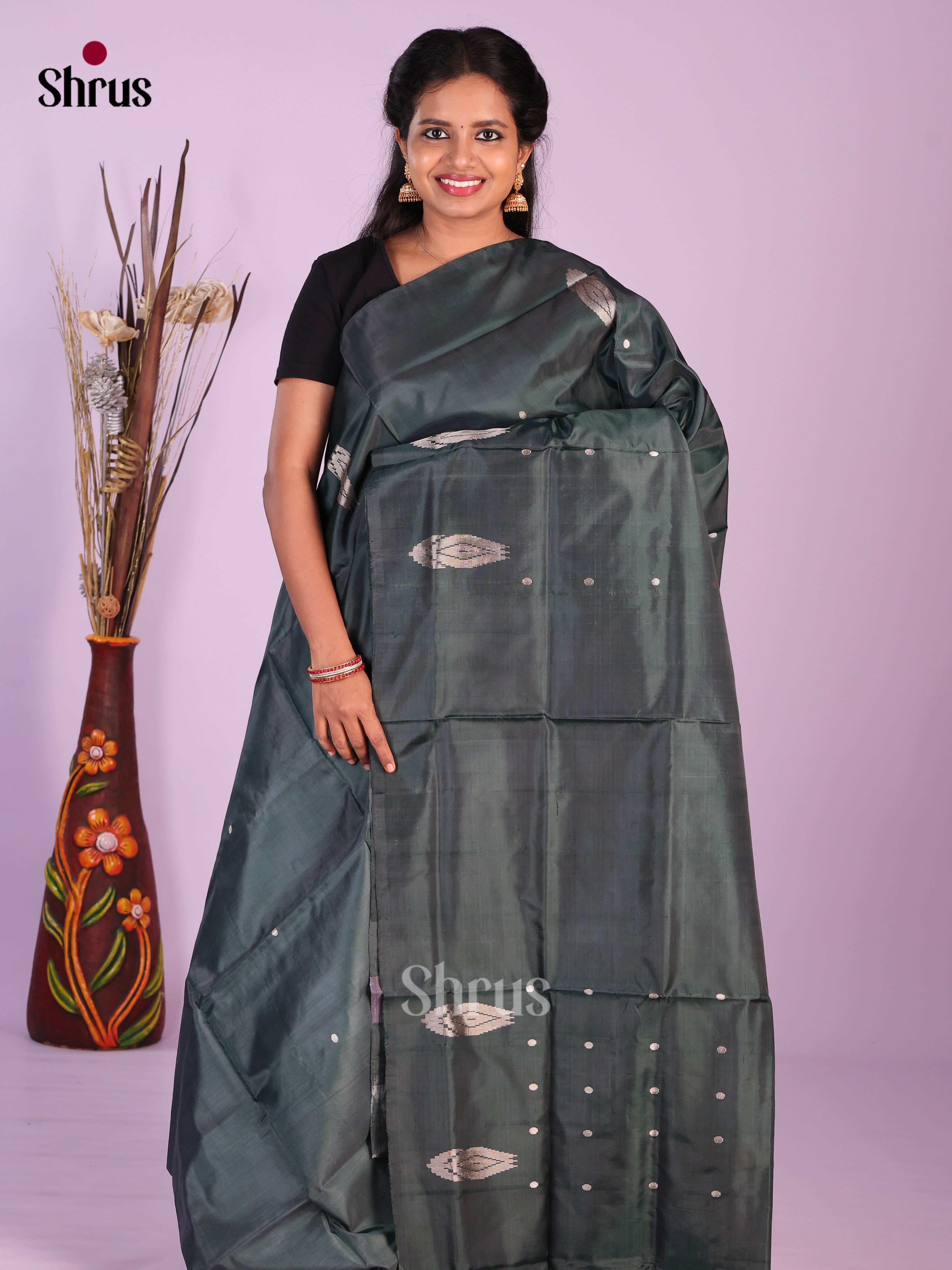 DJS07053 - Banana Pith without blouse Saree - Shop on Shrus.com