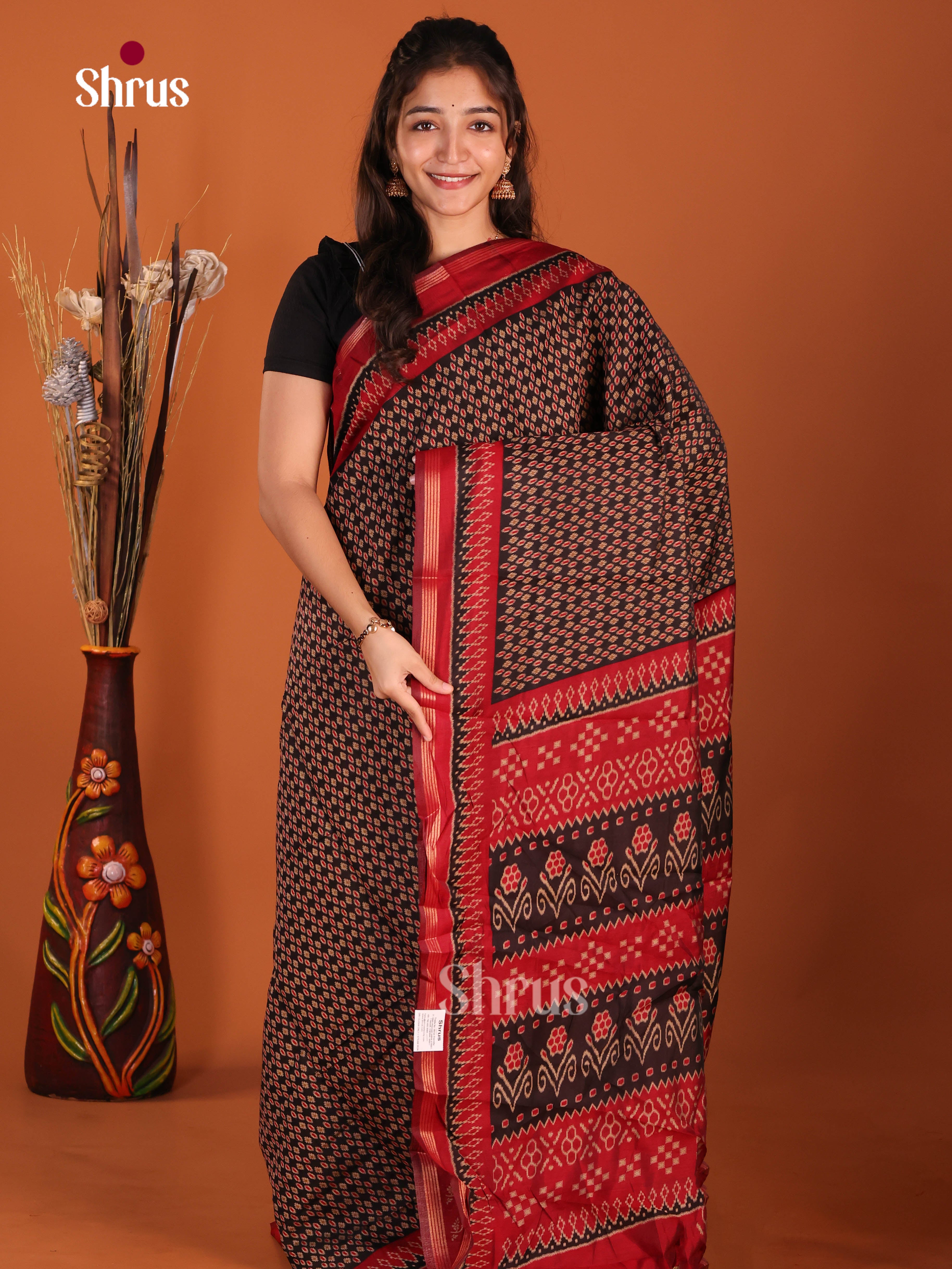 Black & Red - Art Modal Saree