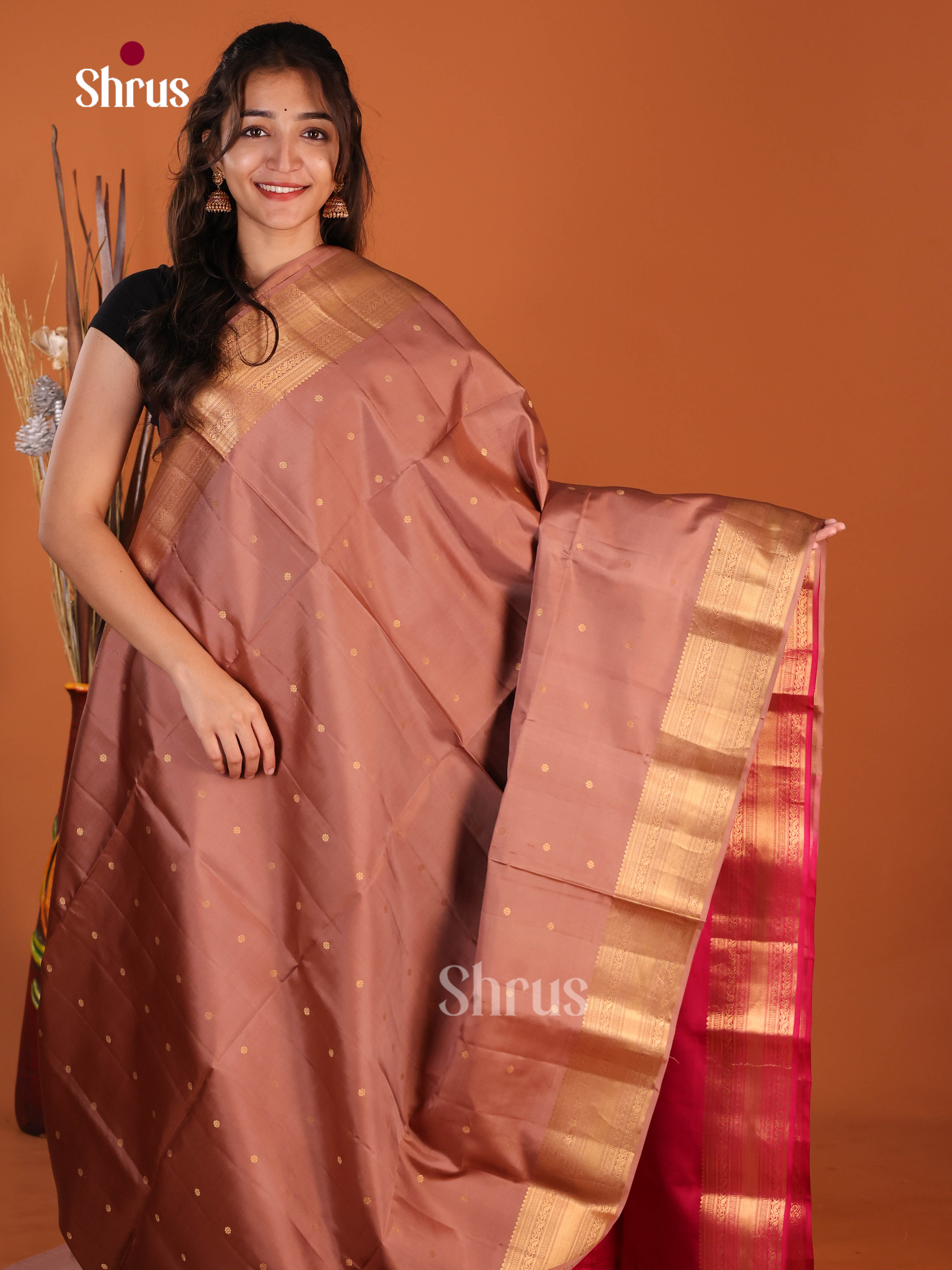 Luxurious Mauve Soft Silk Saree With Zari Buttas & Pink Brocade Pallu