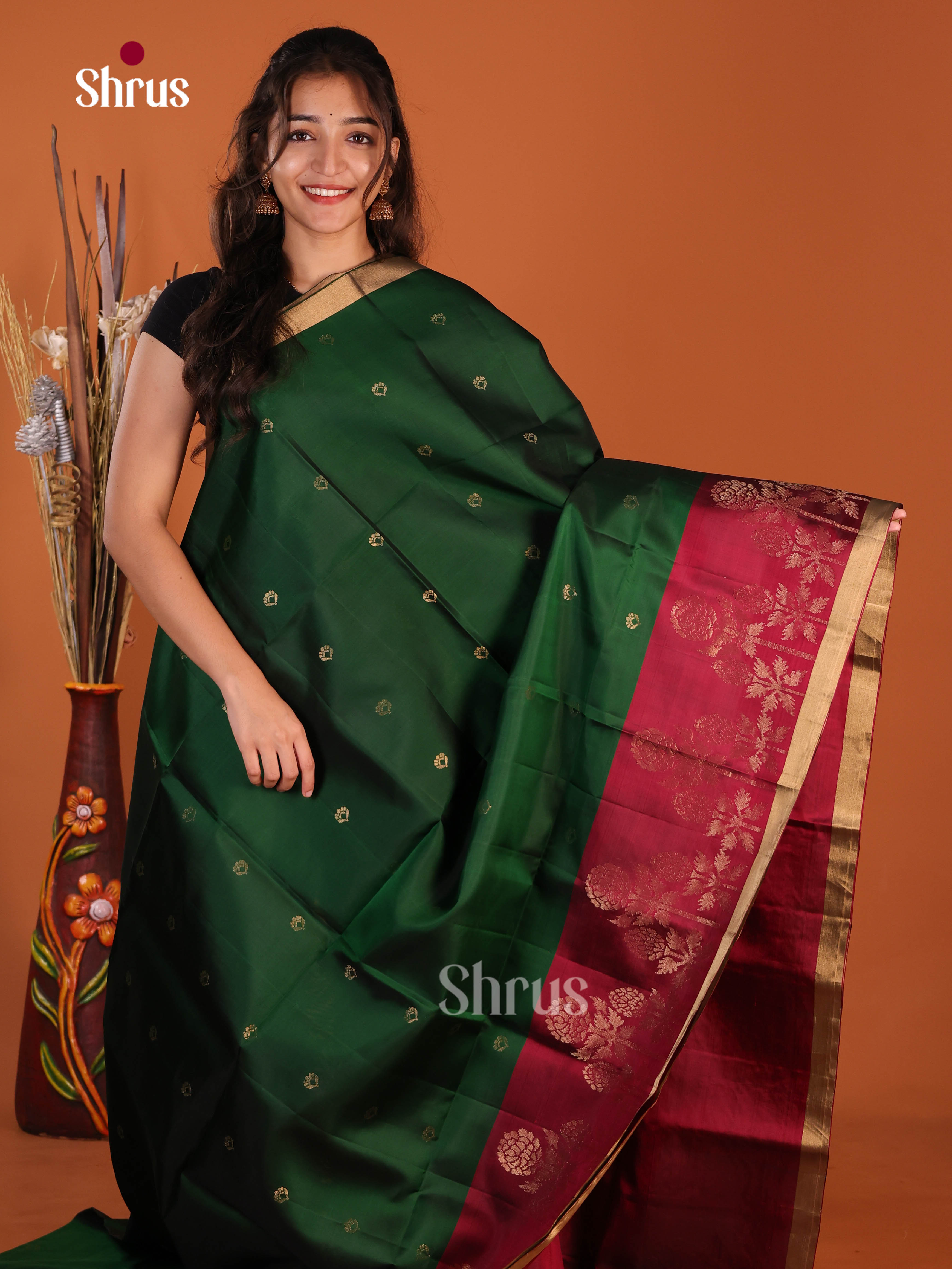 DJS08269 - Soft Silk (HR) Saree - Shop on Shrus.com