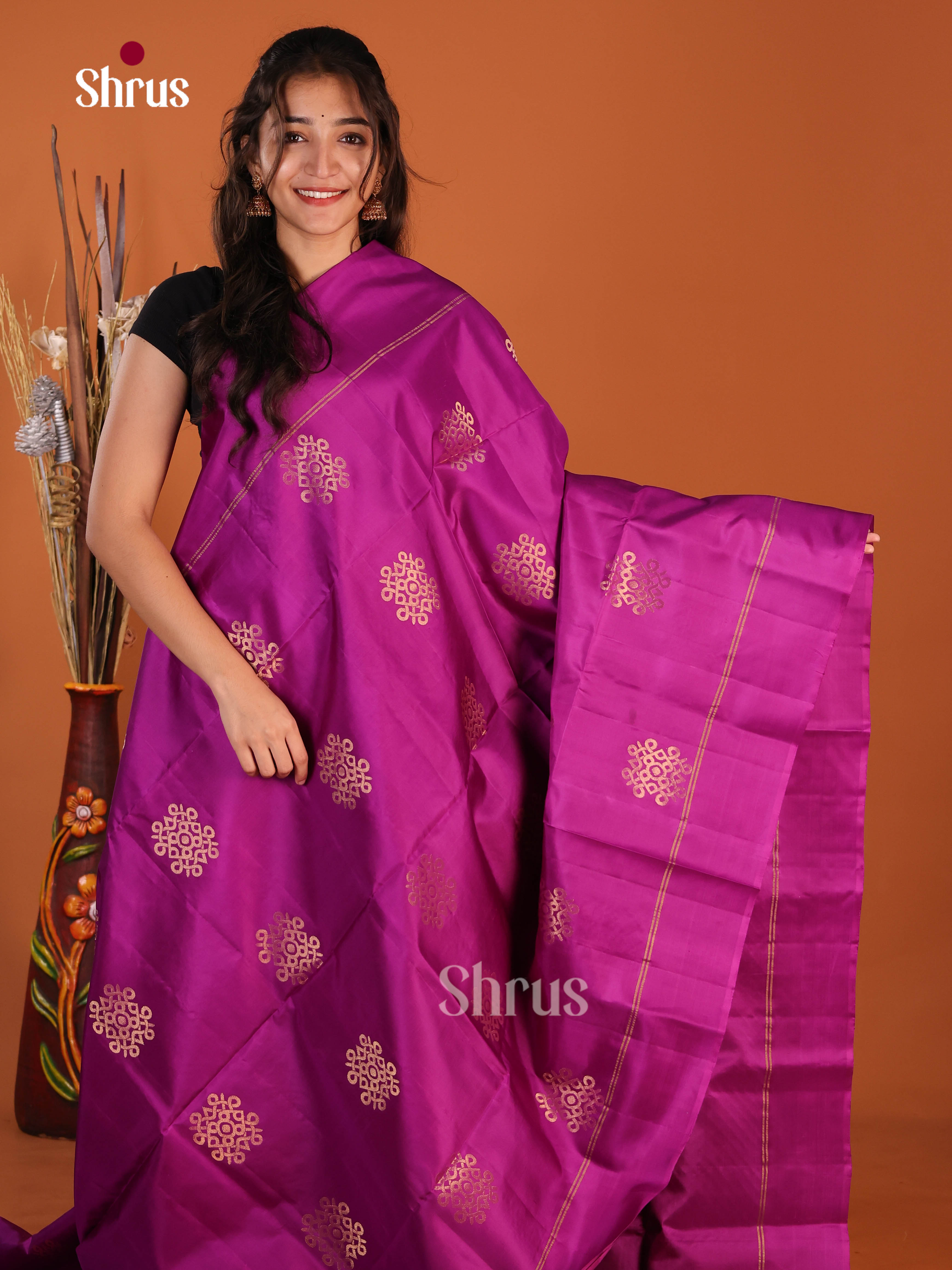 DJS08274 - Soft Silk (HR) Saree - Shop on Shrus.com