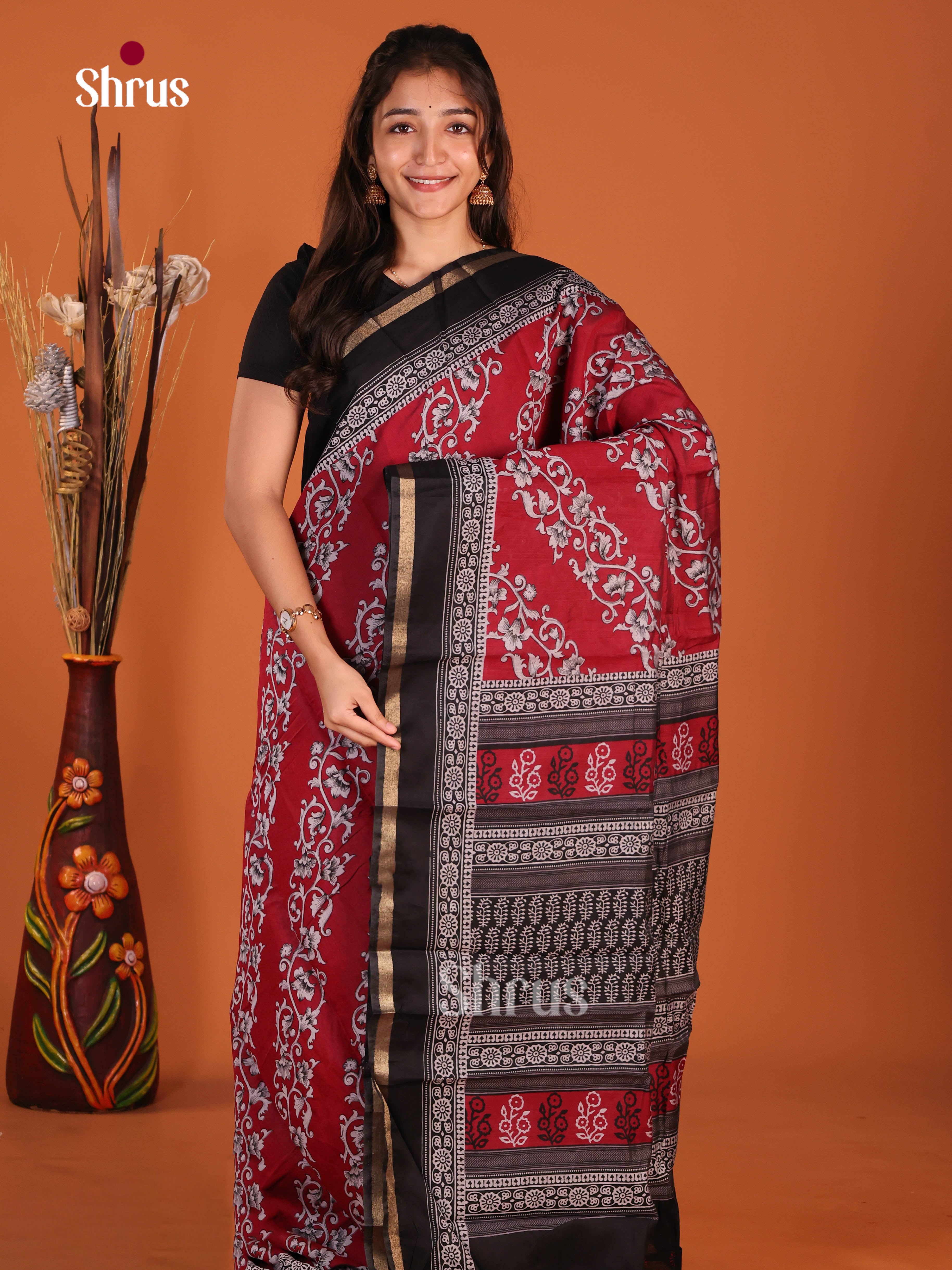 Red & Black - Art Modal Saree