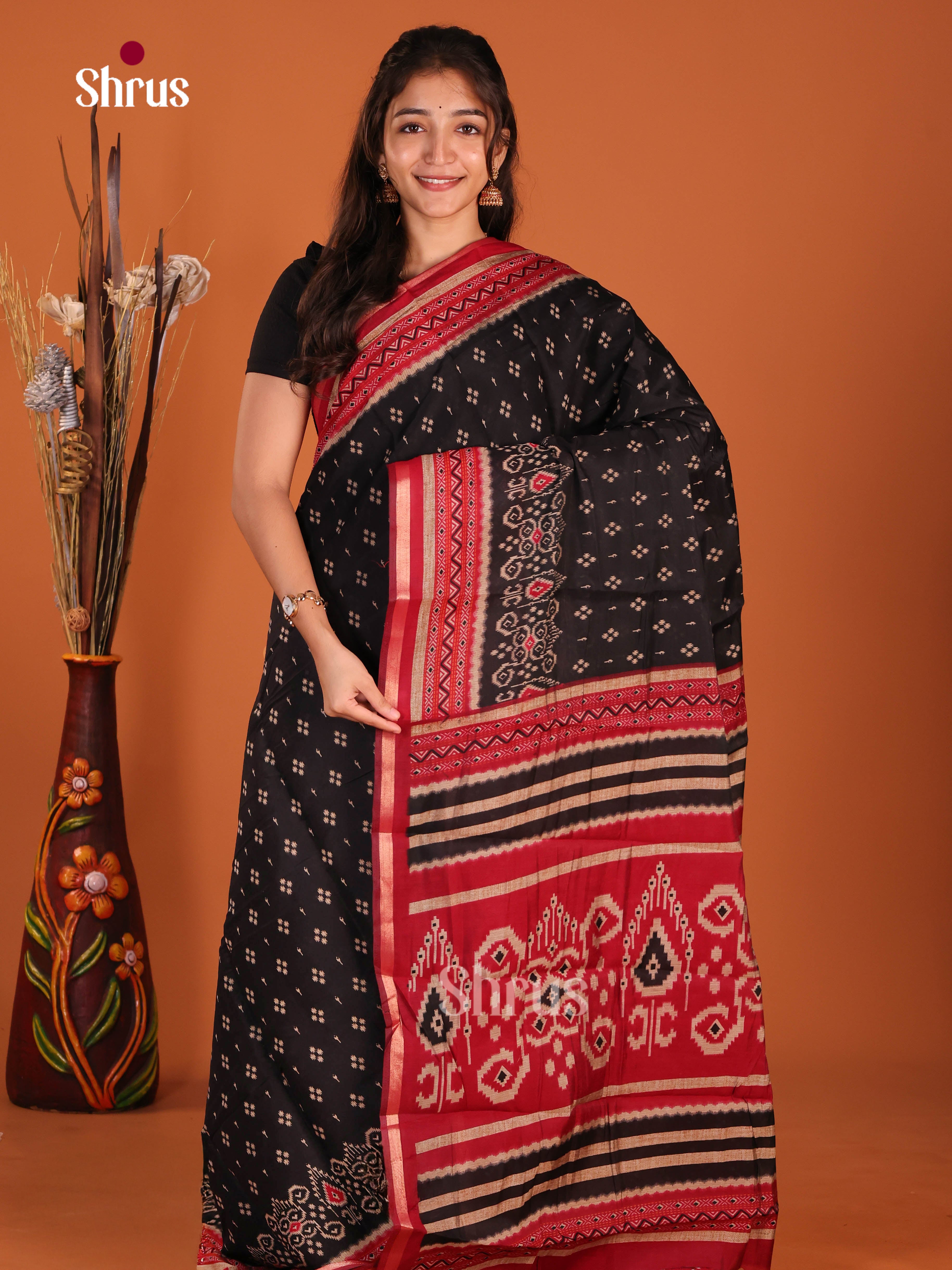 Black & Red - Art Modal Saree