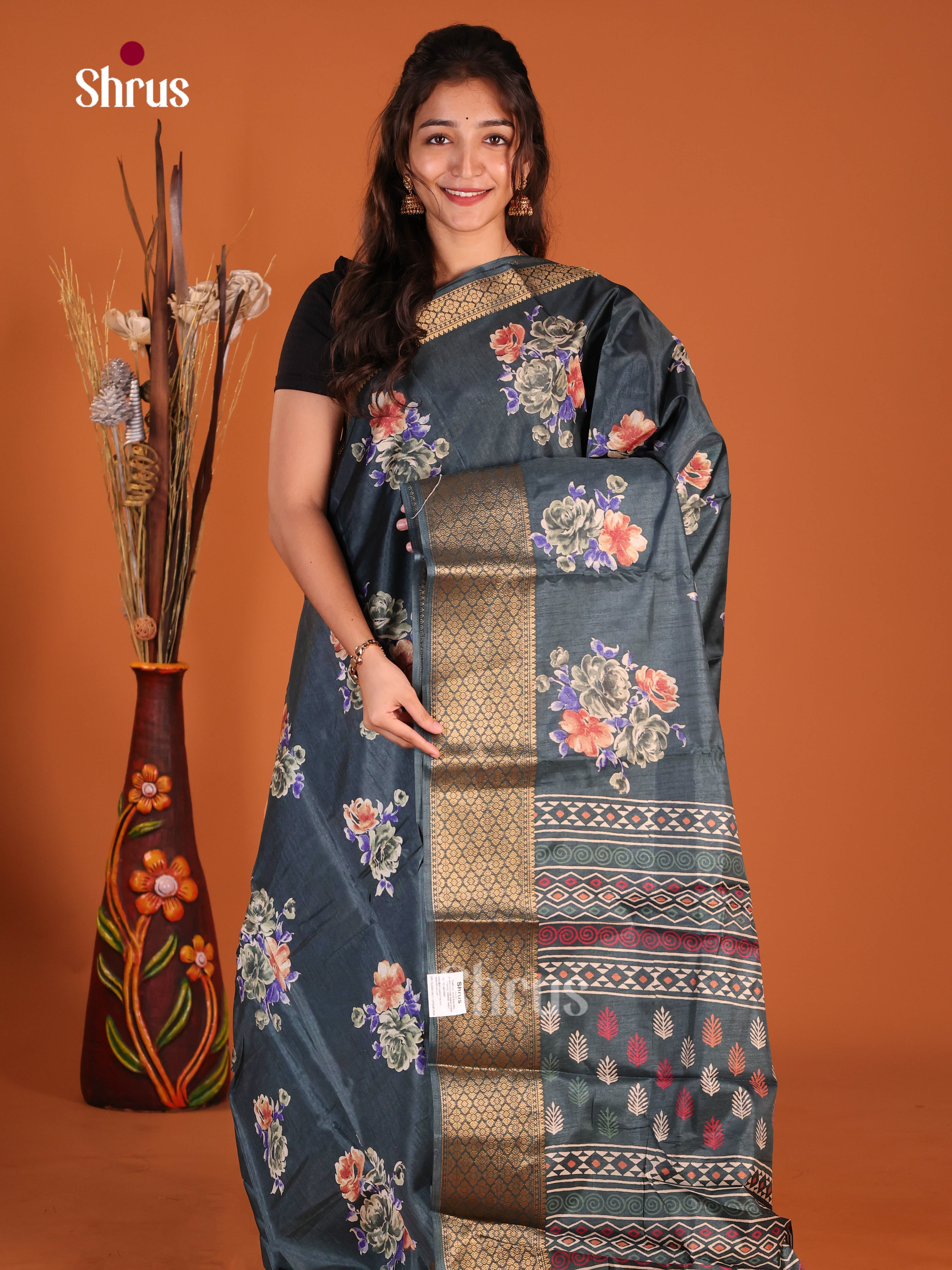 DJS10566 - Semi Crepe Saree - Shop on Shrus.com