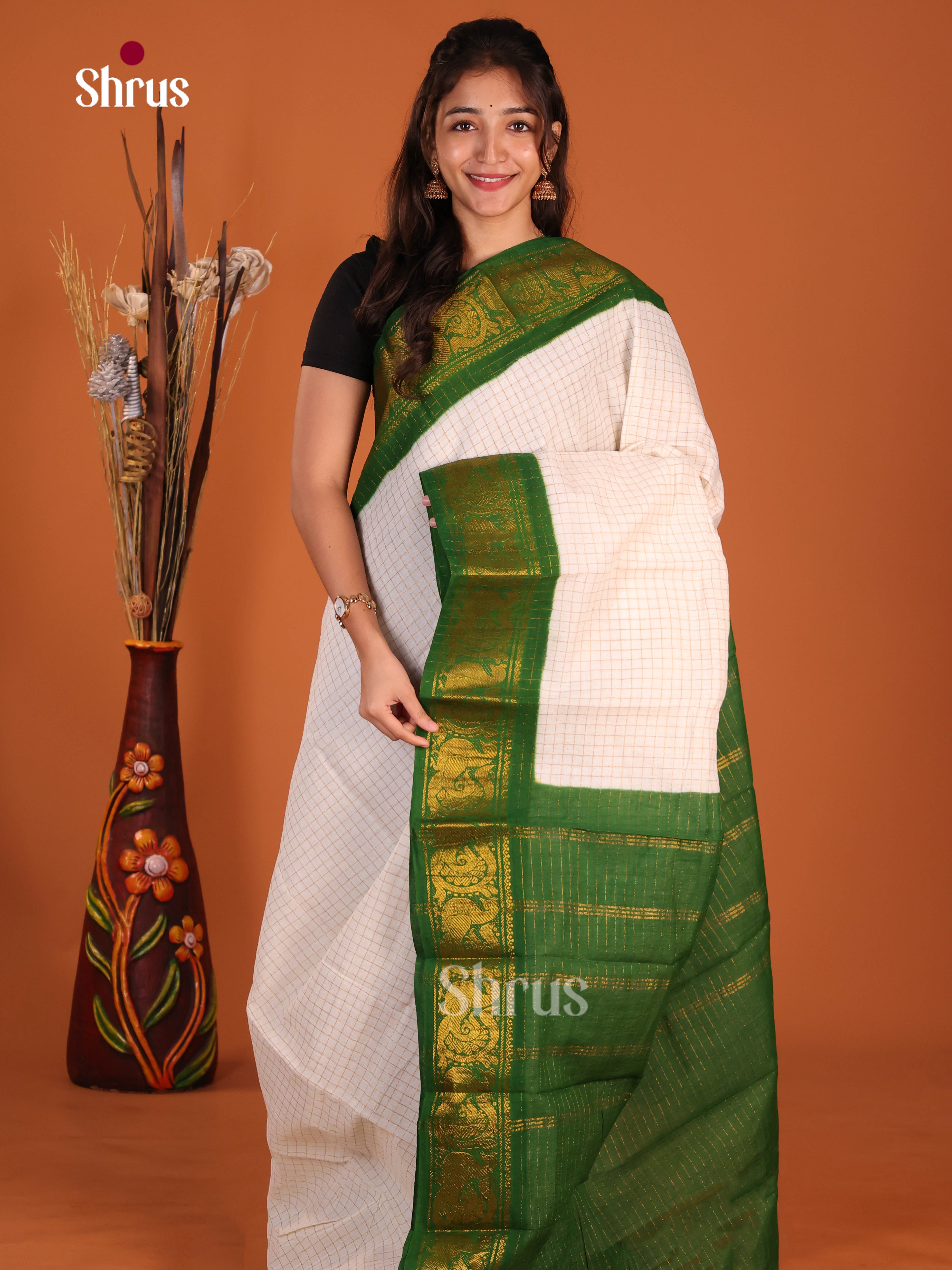 Cream & Green - Sungudi Cotton Saree