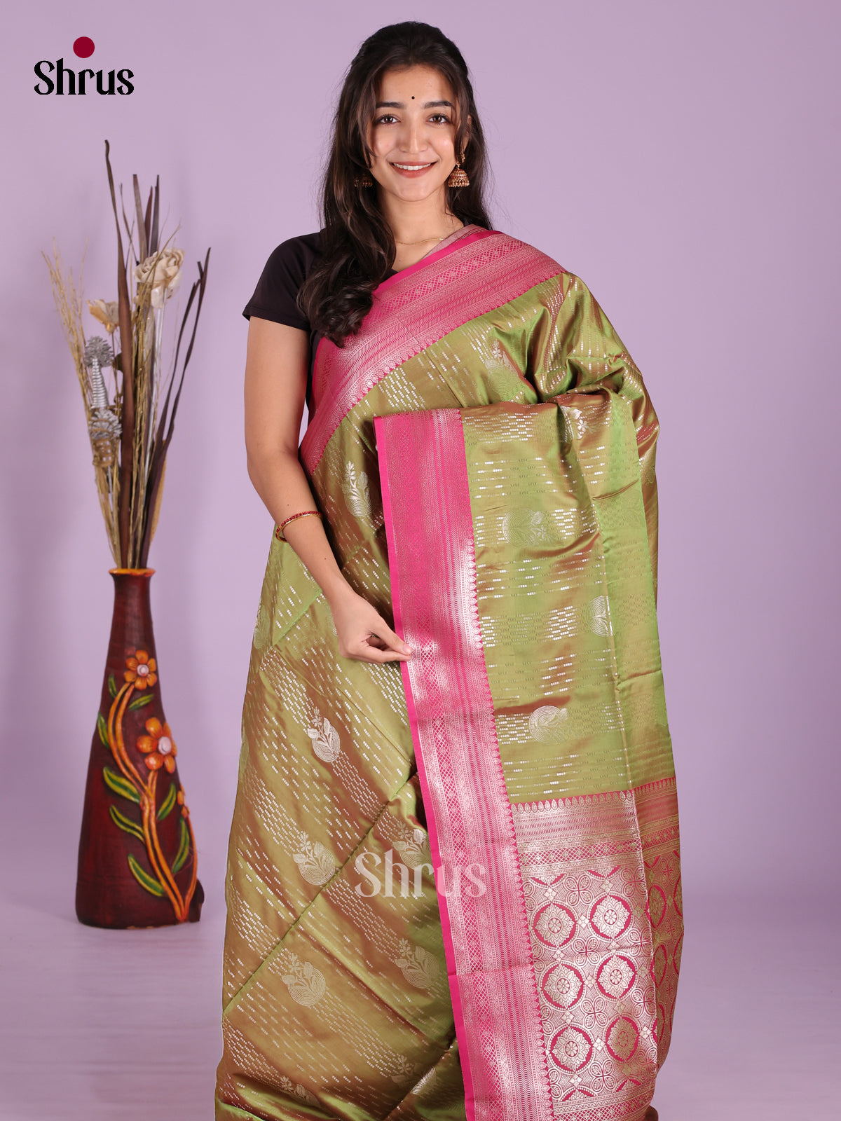 Green & Maroon- Semi Softsilk Saree