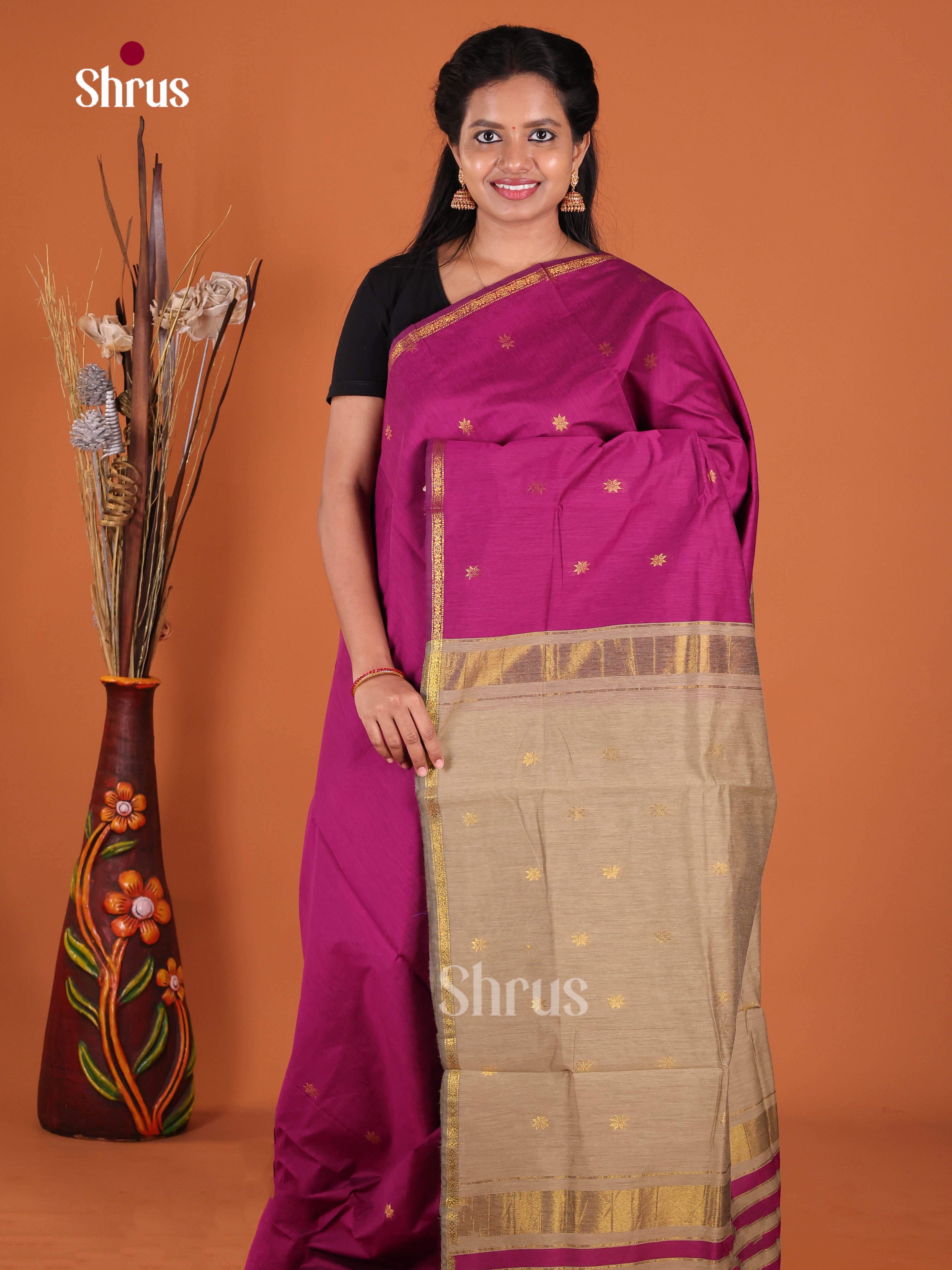DJS24338 - Semi Maheshwari Saree - Shop on Shrus.com