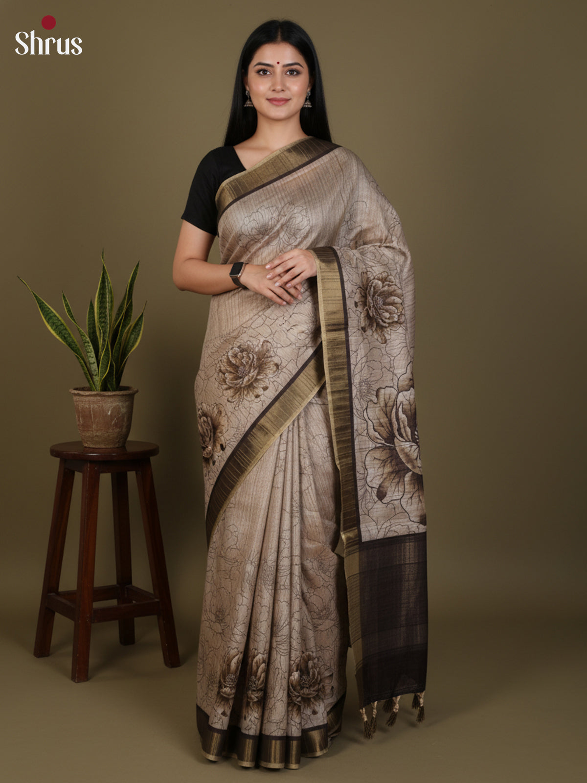 DJS30068 - Semi Tussar Saree - Shop on Shrus.com