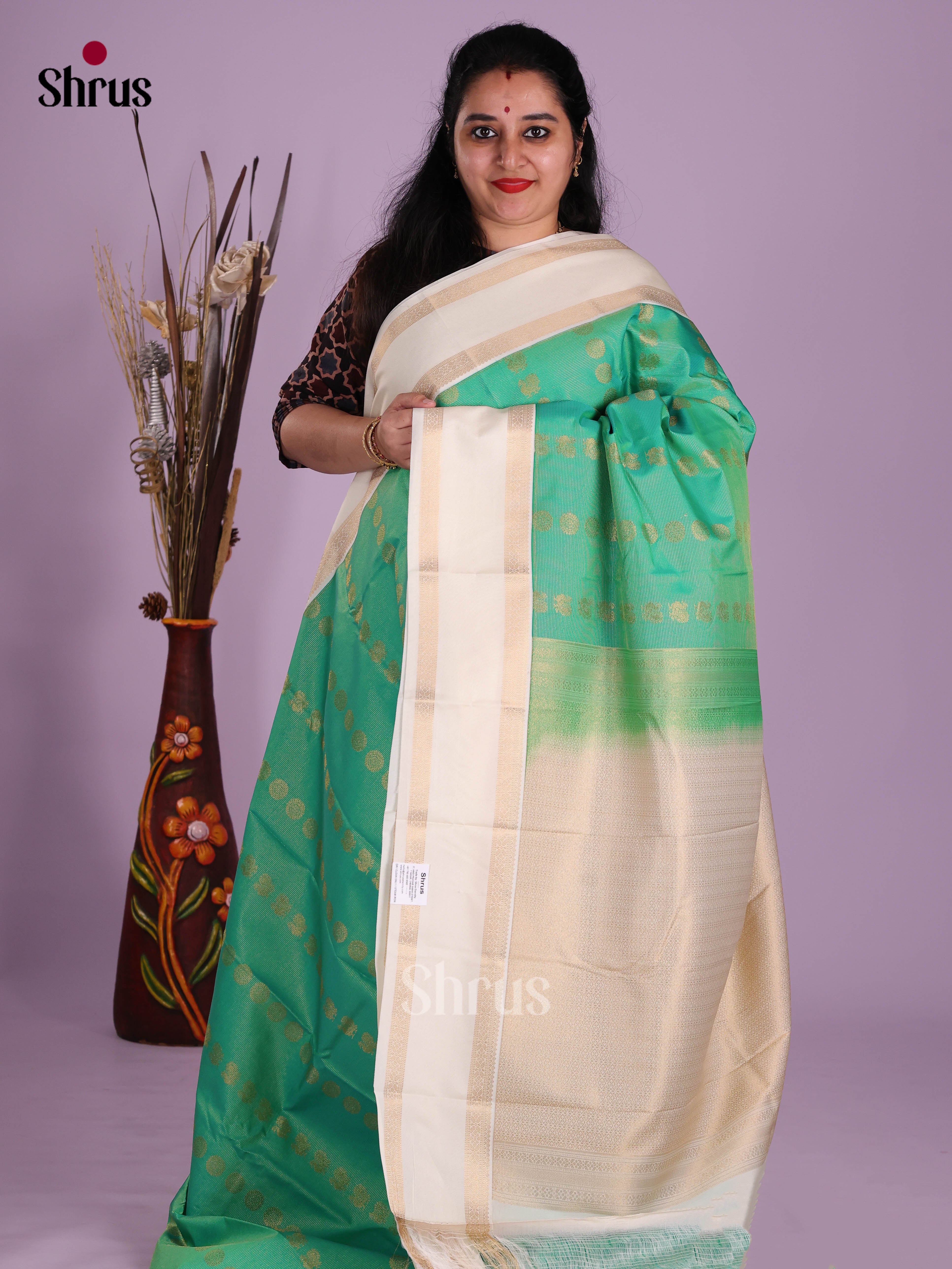 Green & Cream - Semi Kanchipuram Saree