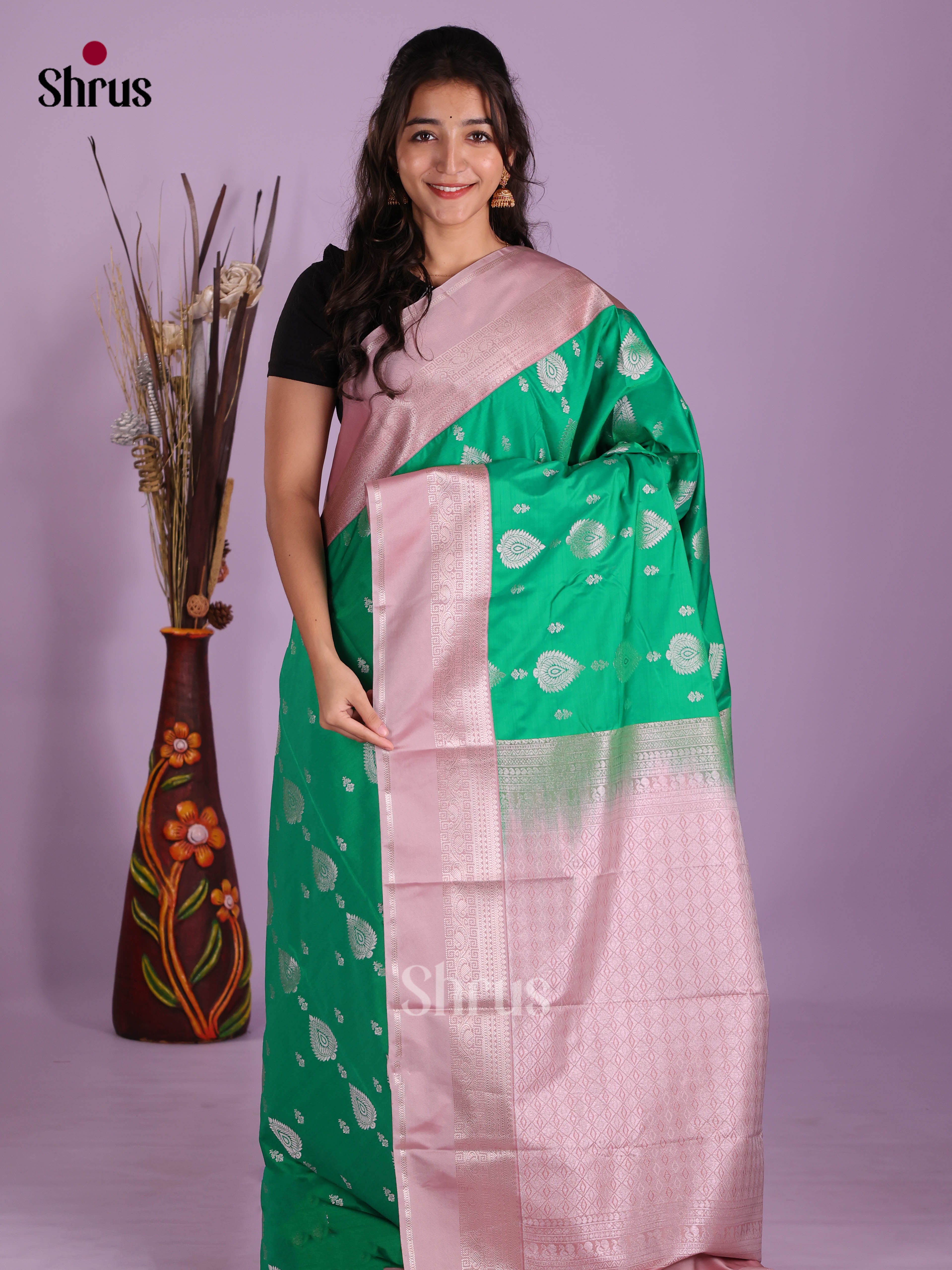 Green & Lavender - Semi Kanchipuram Saree