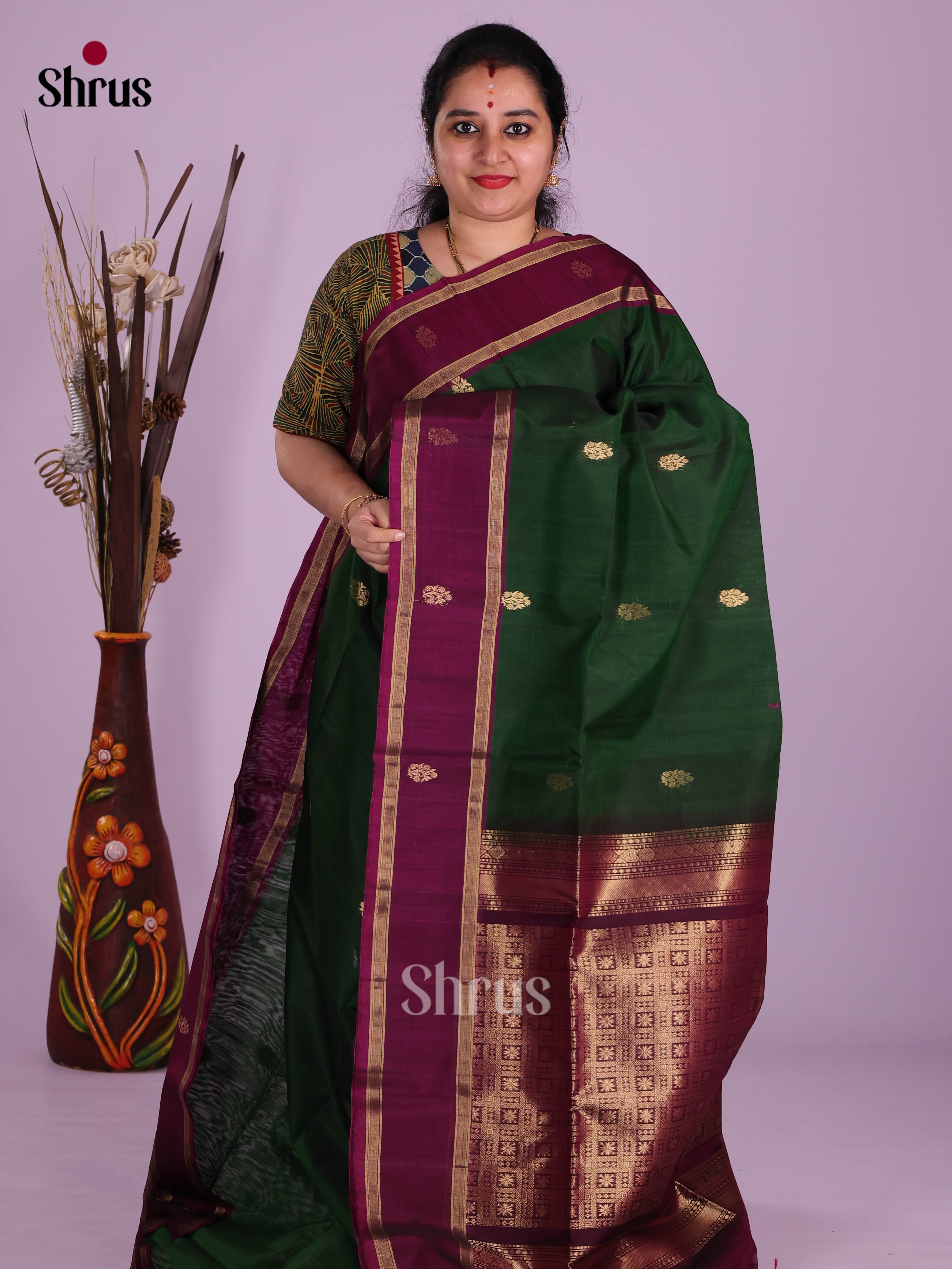 Green & Maroon- Timeless Silk Cotton Saree