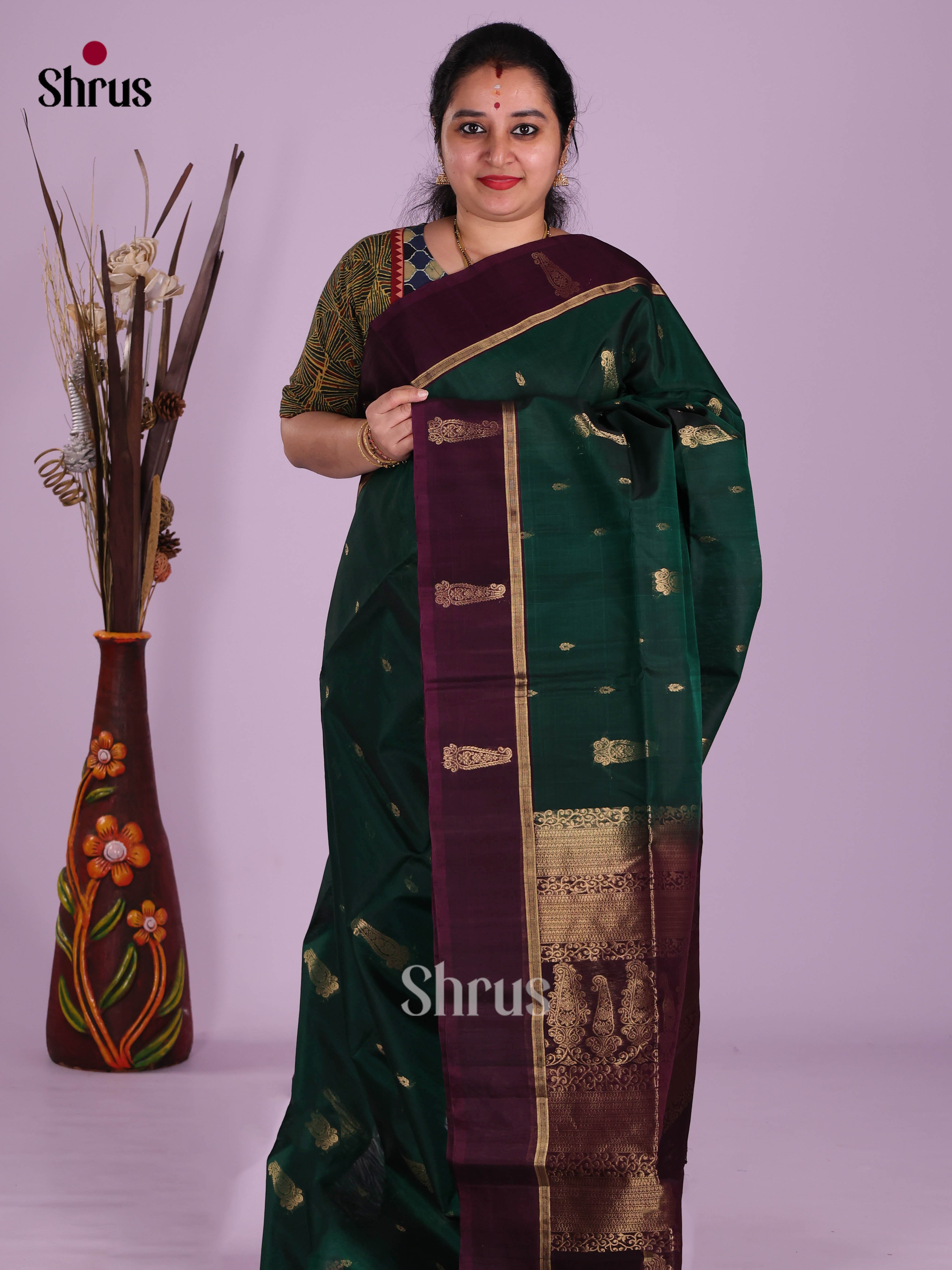 Green & Maroon - Timeless Silk Cotton Saree