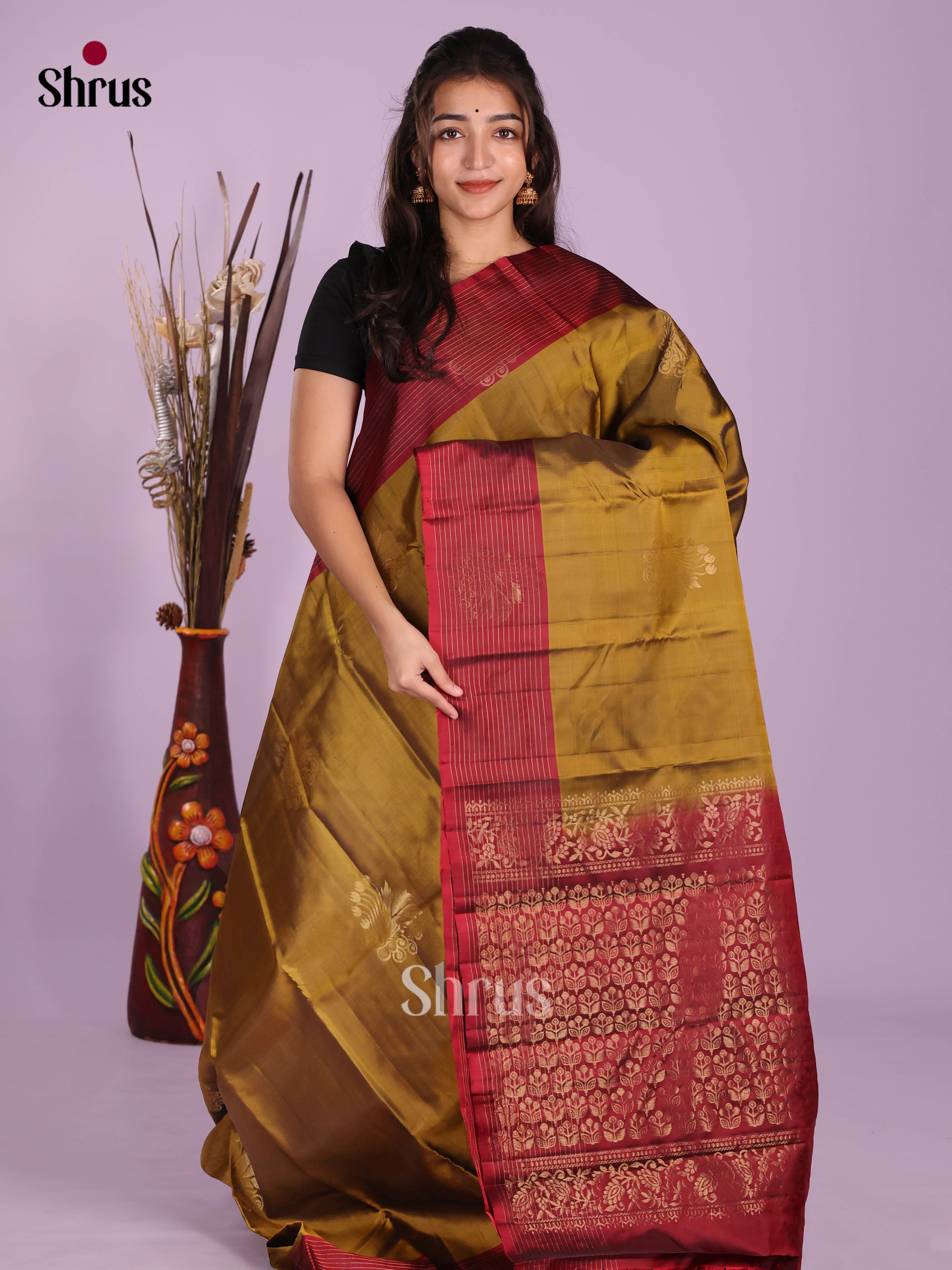 Mehandi & Maroon - Softsilk-halfpure Saree