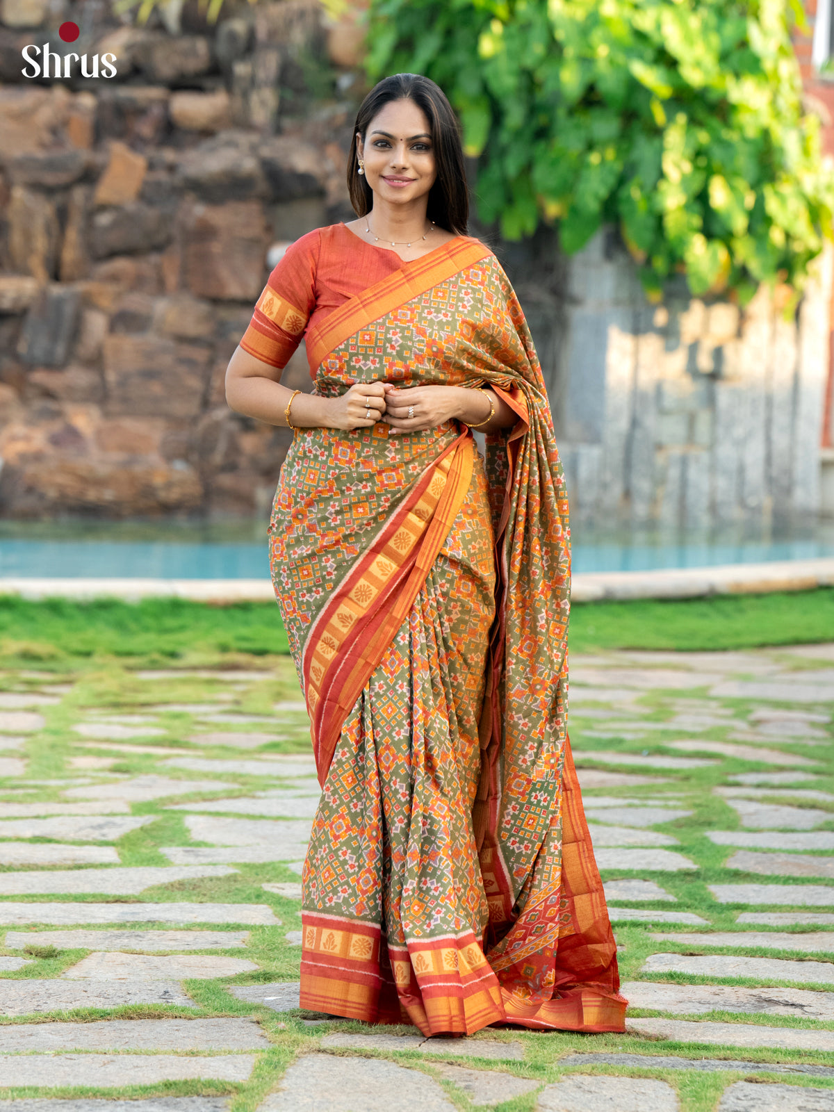 DKS08160 - Semi Patola Saree